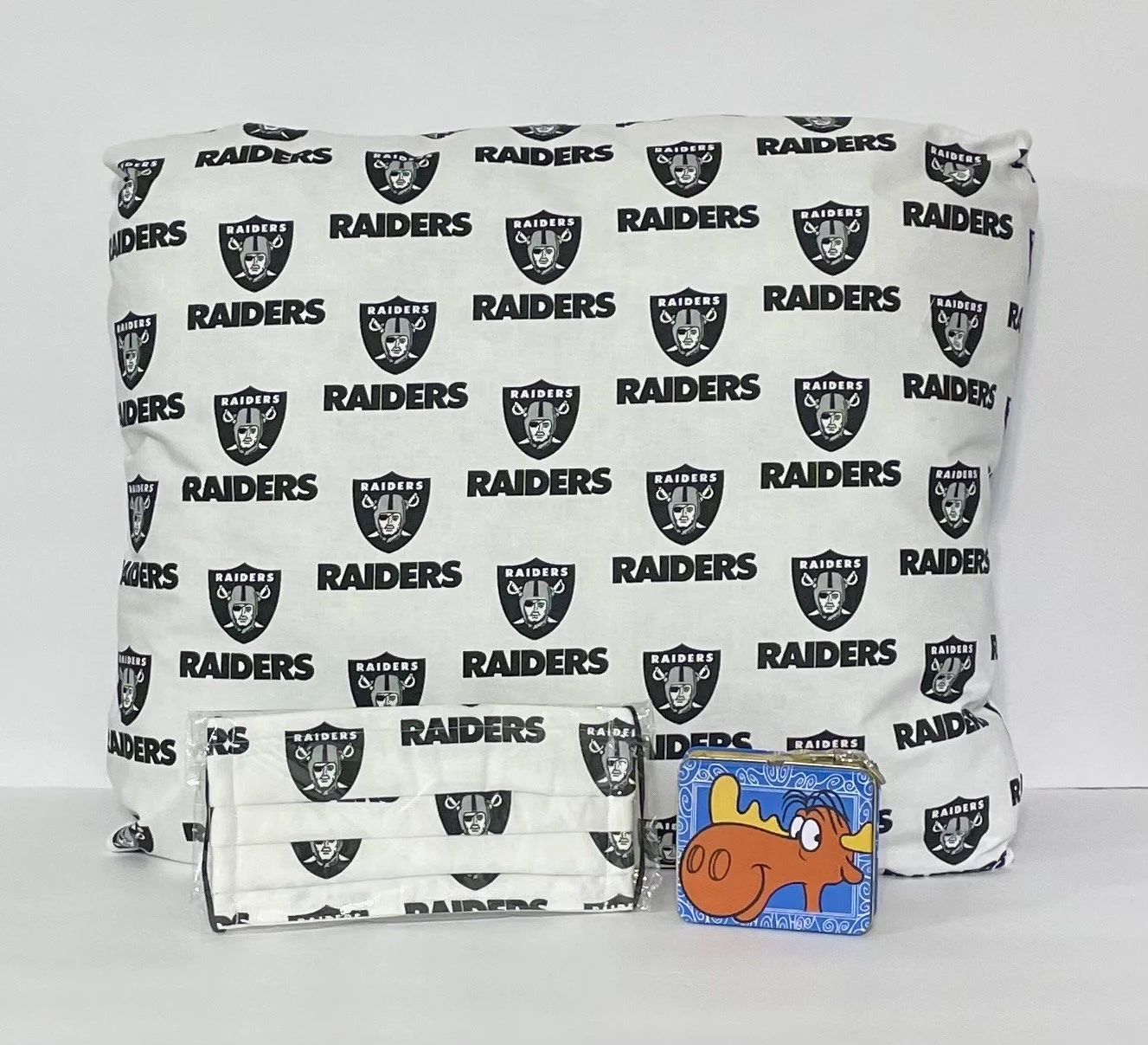 NFL Oakland Raiders 3 Pce Pillow Gift Set, White Logo