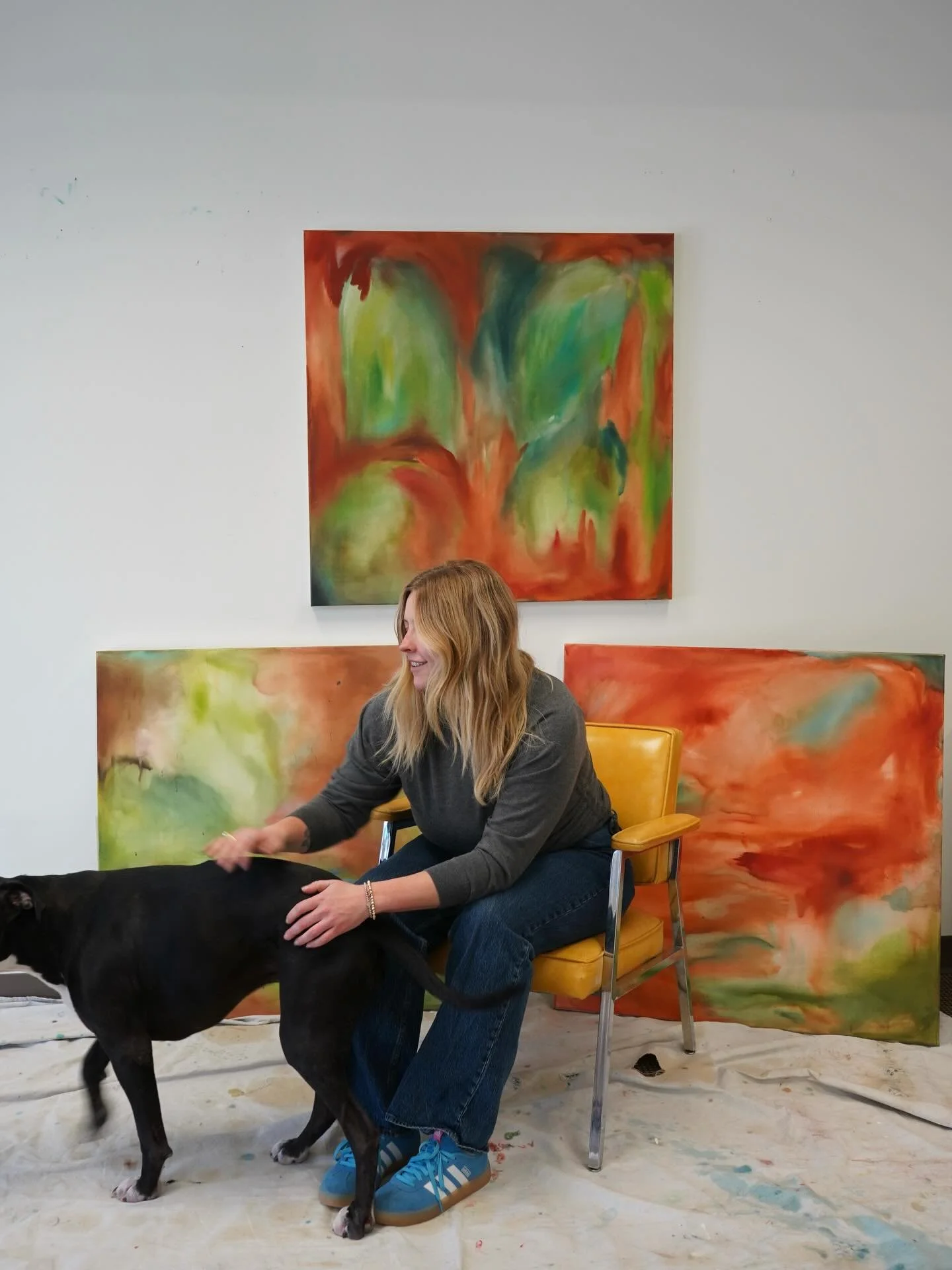 Me and my team 👊

Unbelievably grateful for color and communicating through paint, &amp; most of all for the studio dog of my dreams!! Phoebe is the real artist here, iykyk 

#artistdog #studiodog #womanartist