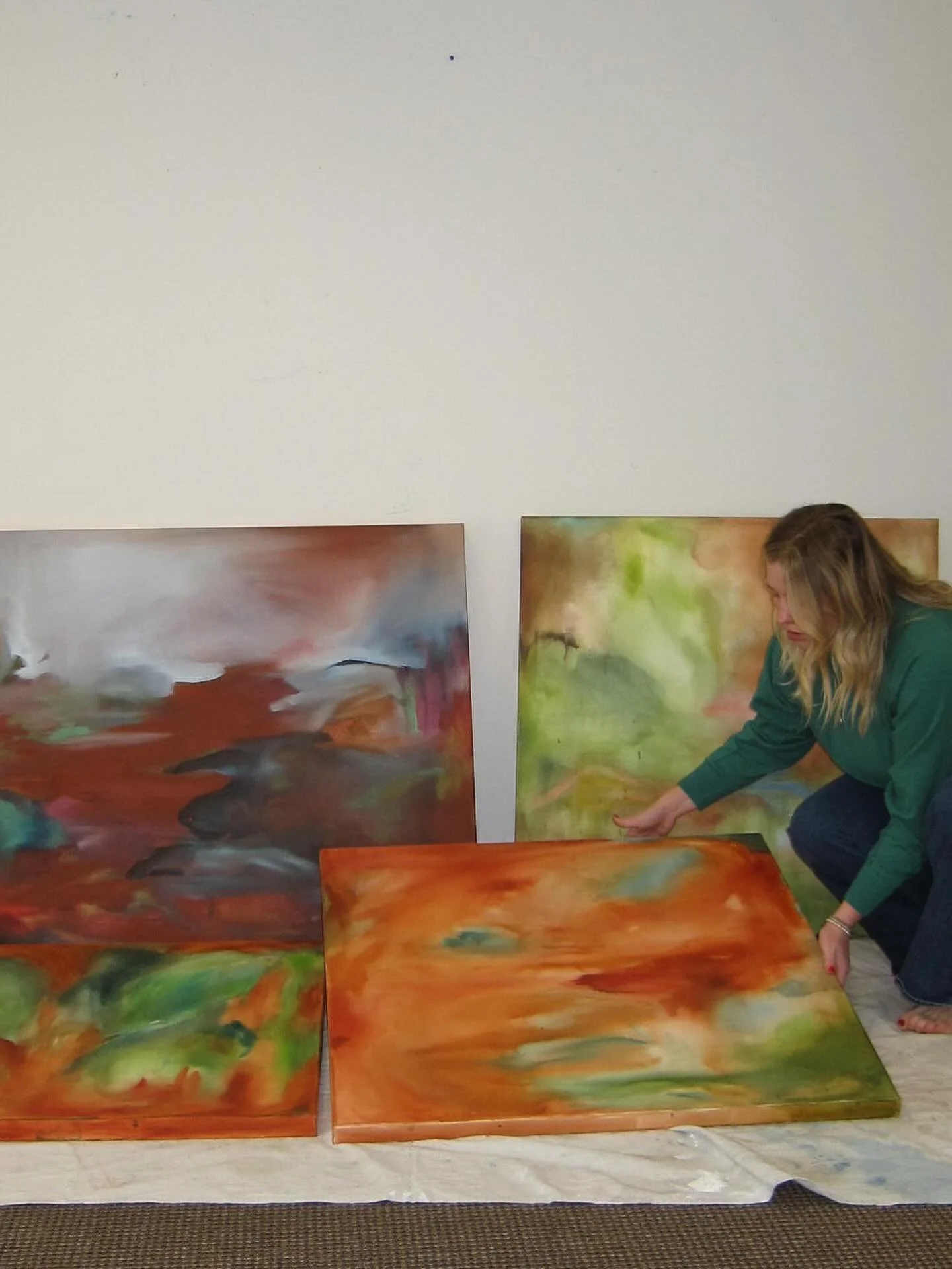 just moving things around 🤗

#oilpainting #artistinthestudio #studiodog