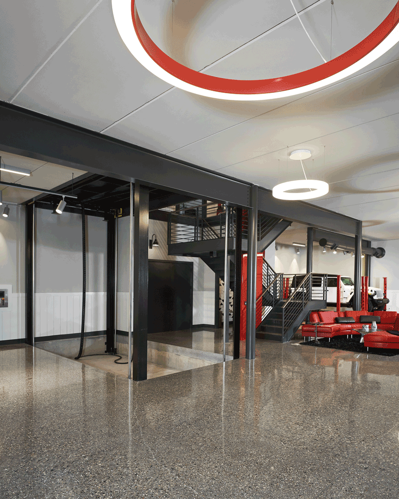 Elevator2.gif