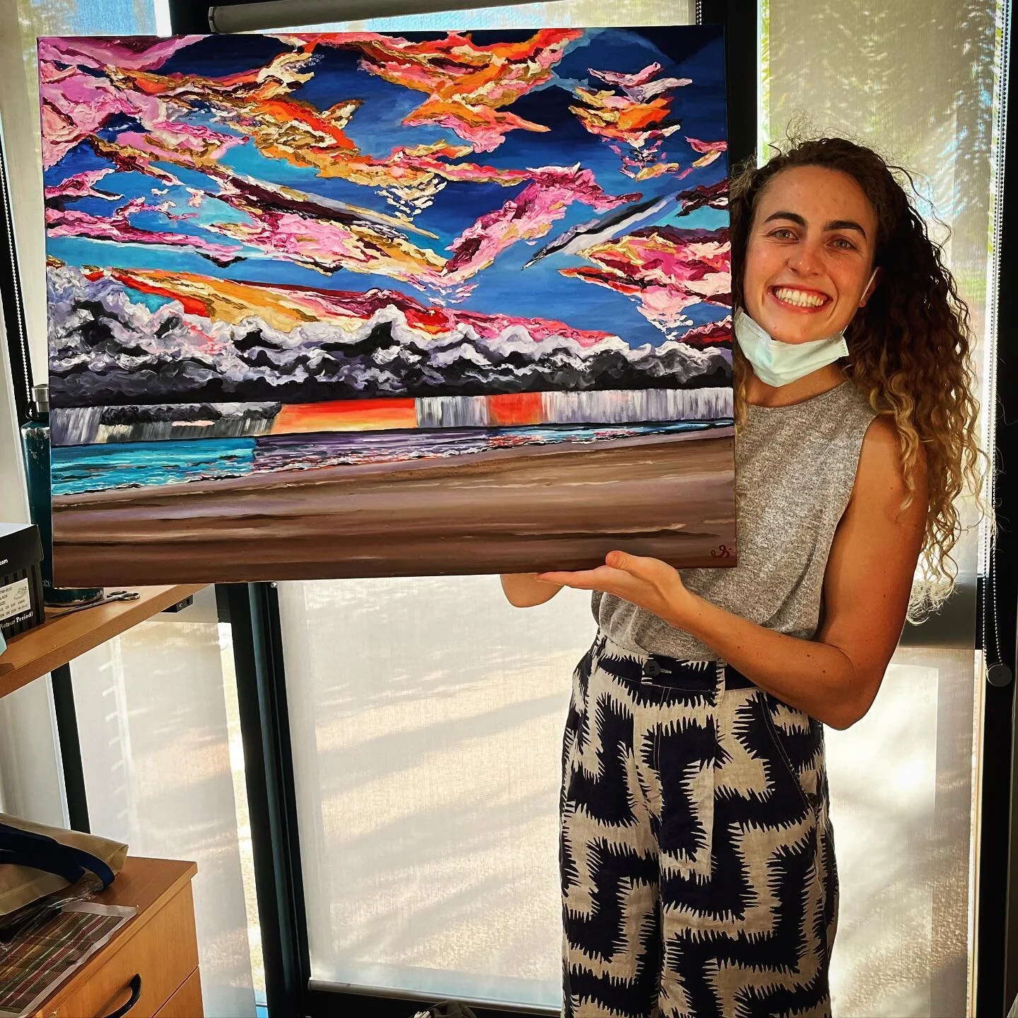 Happy customer with her new acquisition. 🖌🖼🎨🌅 Thank you @ellenstapleton 💙