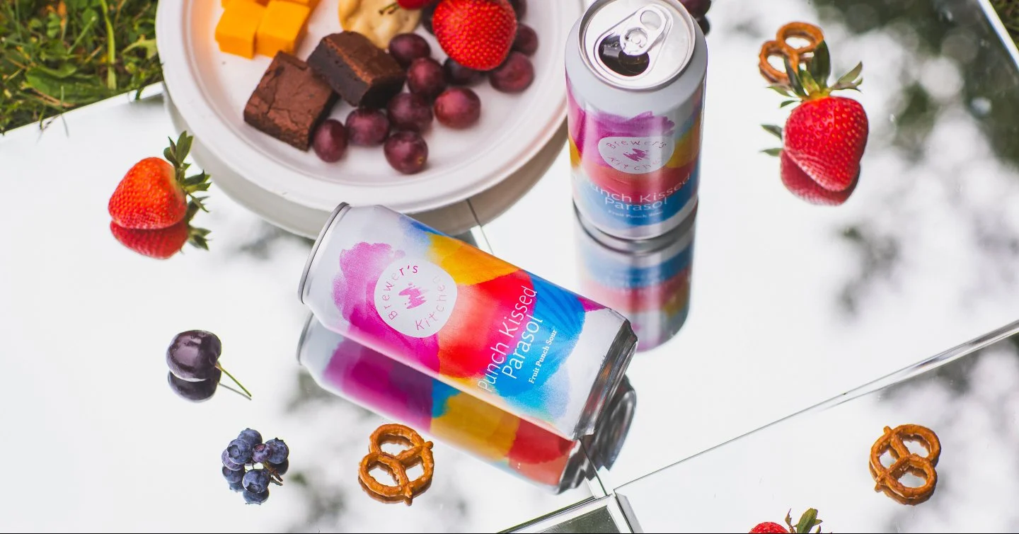 Picnic rules are simple. Bring something to share. Bright, tart, and unapologetically fruity. Punch Kissed Parasol works just fine.

#chicagobeerscene #craftbeercommunity #craftbeer #brewerskitchenbeer #punchkissedparasol