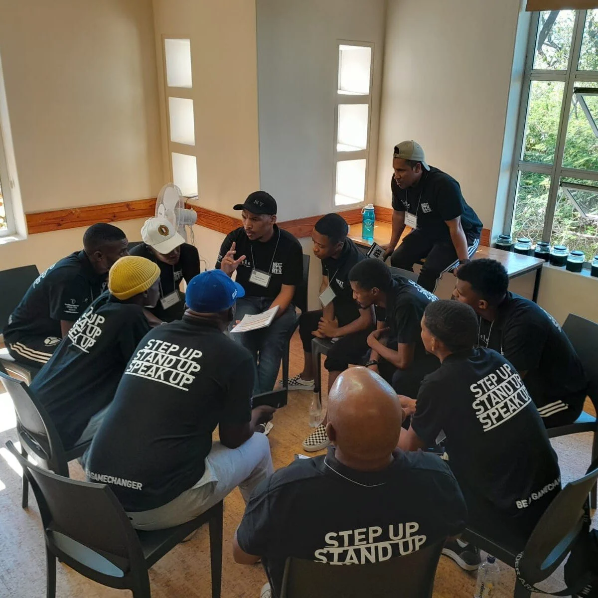 Project NextGenMen (NGM) FACILITATOR TRAINING
DAY 3 kicking off...Groups planning for their teach-back sessions

#nextgenmen #laureussa #sohksa