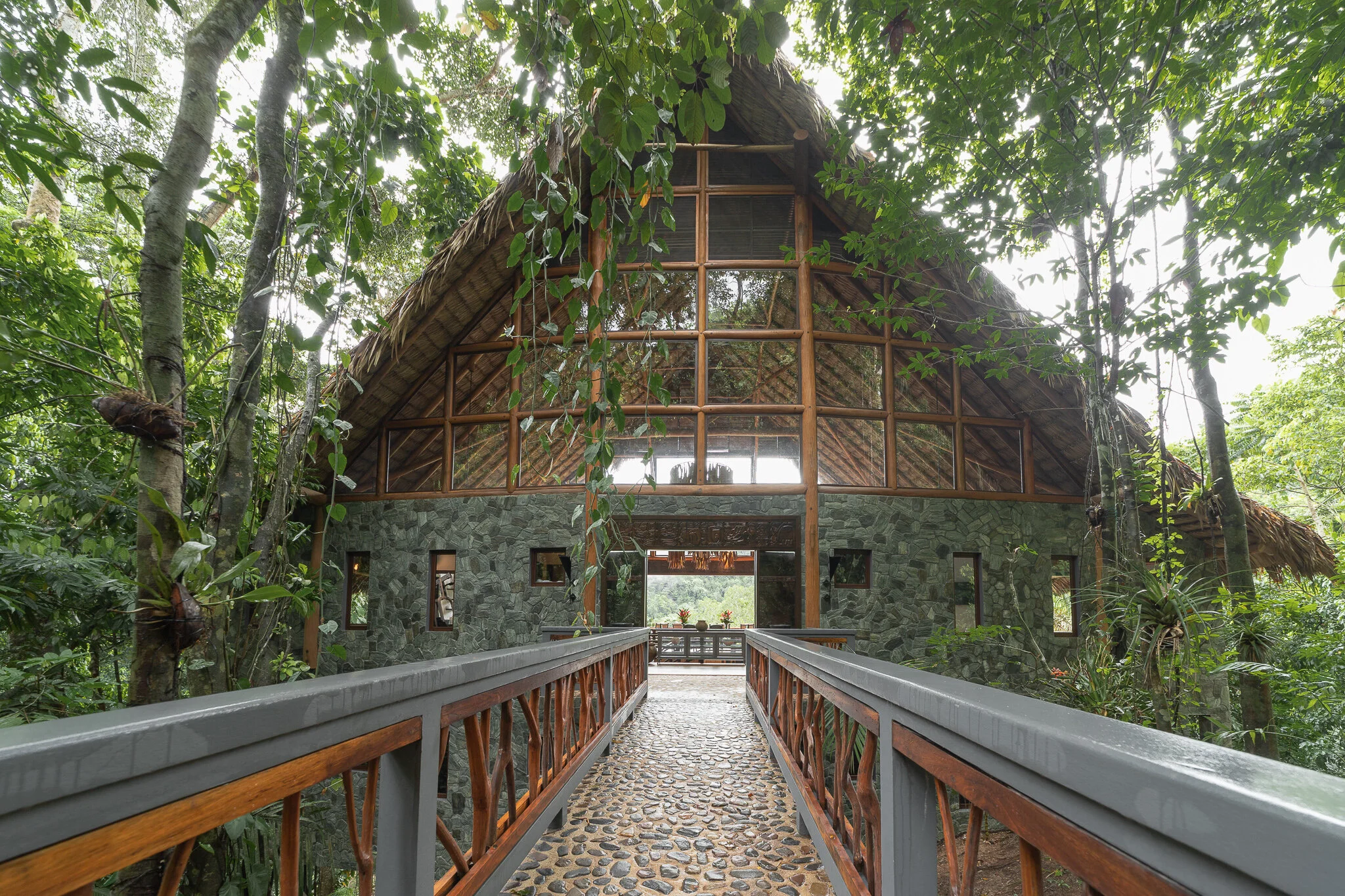 Surf &amp; Turf Vacation Rental Package 