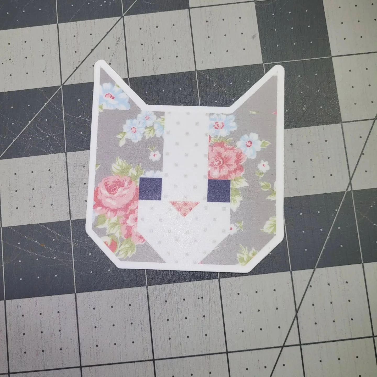Finished a quilt top today that I can't show you yet, but what I CAN show you is this super cute sticker that came in from @thimbleblossoms!

Her upcoming line, a cat named Stitch, is super cute, and when I saw this sticker on her website, I knew I h