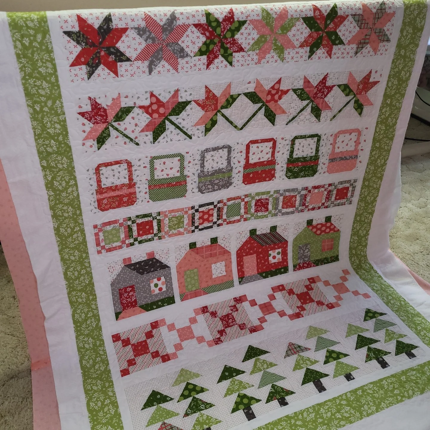 This quilt was absolutely stunning&mdash;a true work of art! From the moment I laid it out, I was in awe of how intricate and beautifully pieced it was. There are so many detailed elements throughout the entire quilt, and Kimberly handled each one wi