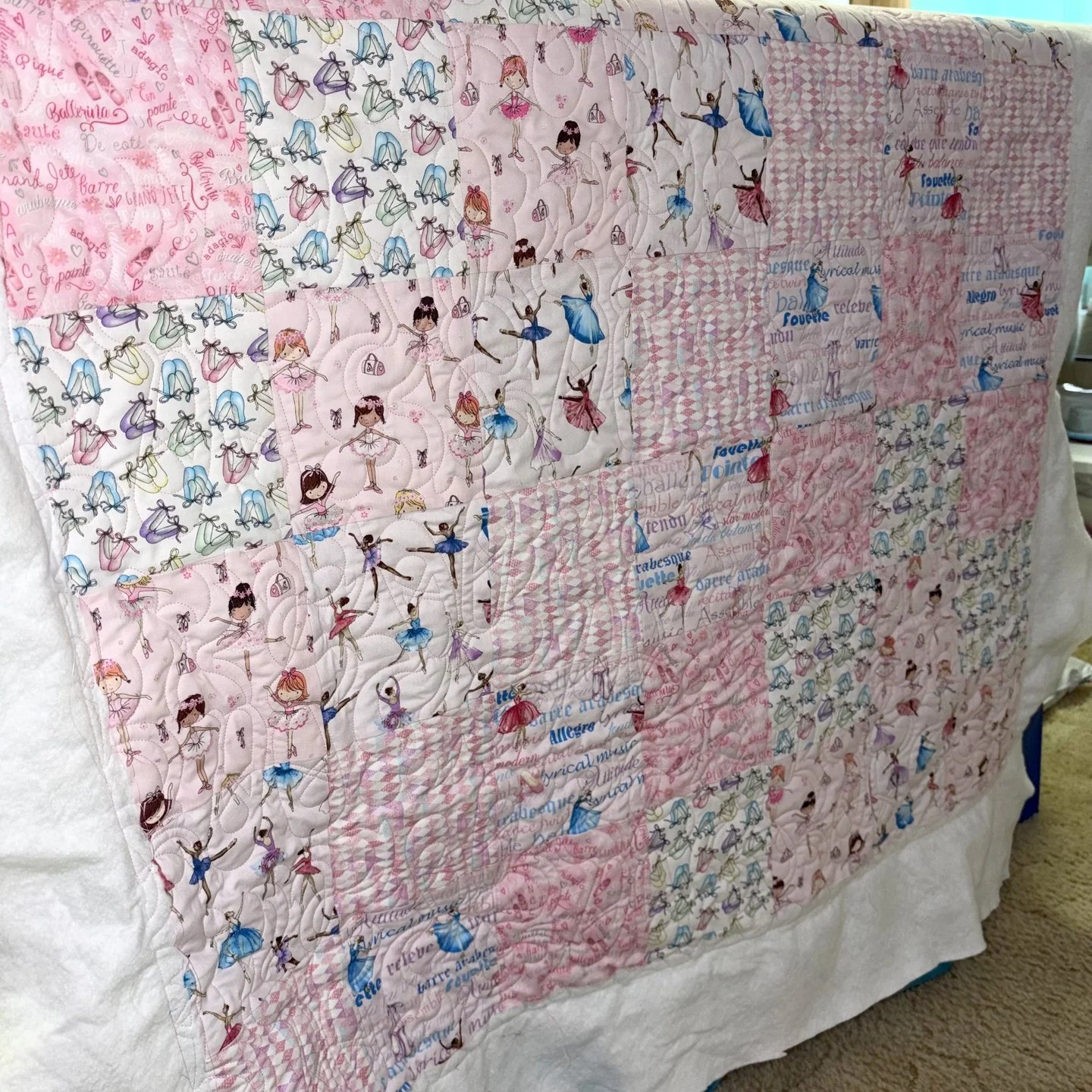 Another quilt that Tina dropped off is the beautiful ballerina quilt! For the quilting, she picked Ballet Slippers and it suits the quilt so well!

Maker: Tina @mothermayhem55
Pantograph: Ballet Slippers

#pieceofhomequilts #pohquilts #glidethread #c