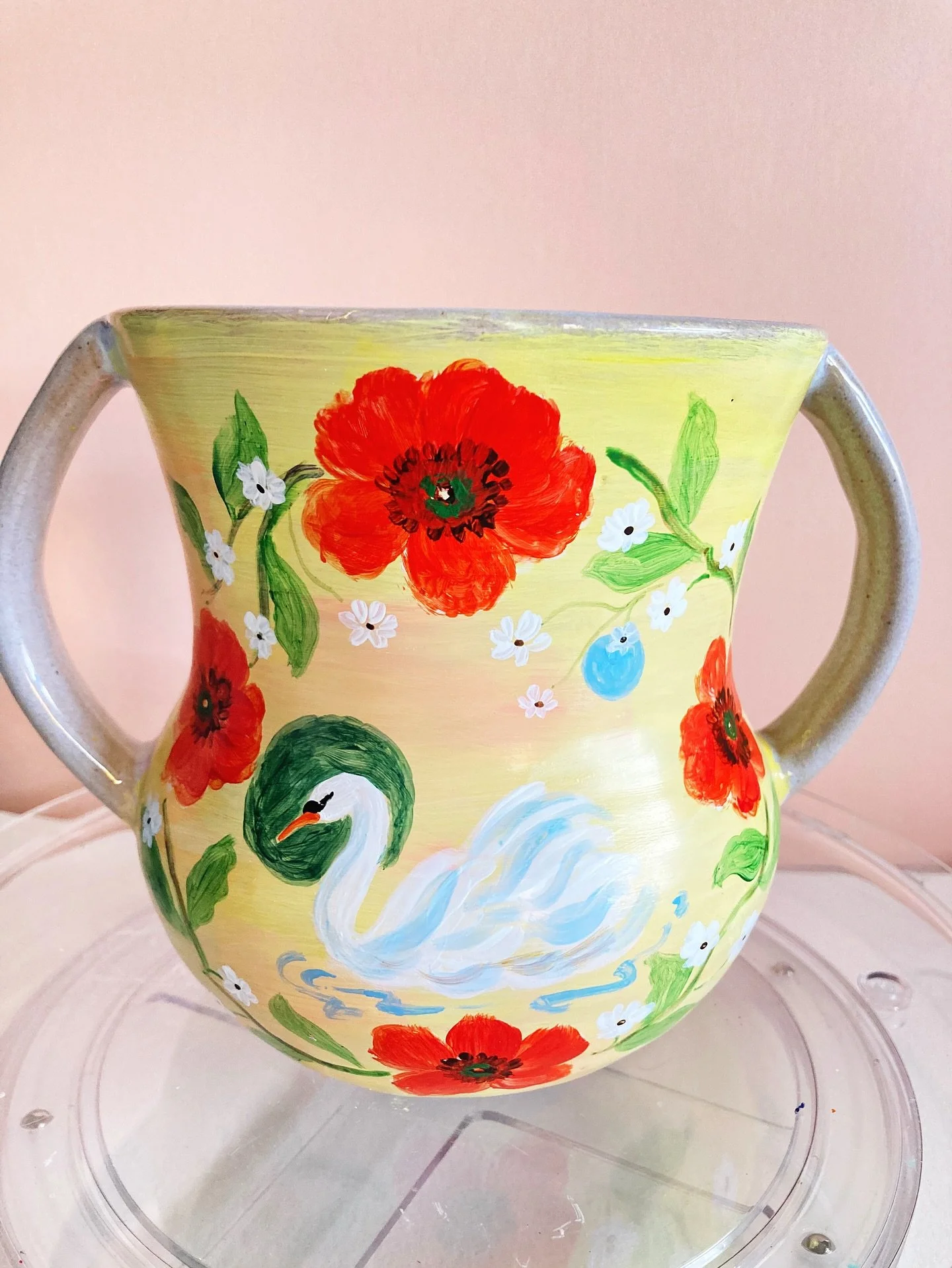 Did you know the Flora &amp; Fauna #earthday vases in my shop are all repurposed, giving new life to something old, minimizing waste and allowing for it to have a new story 📖 
There are still a few ( pictured) available! 
Perfect for that summer bou