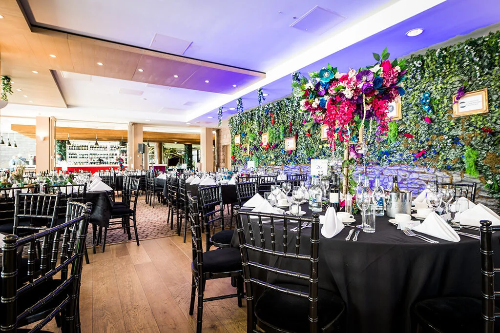 Everyone take a seat 