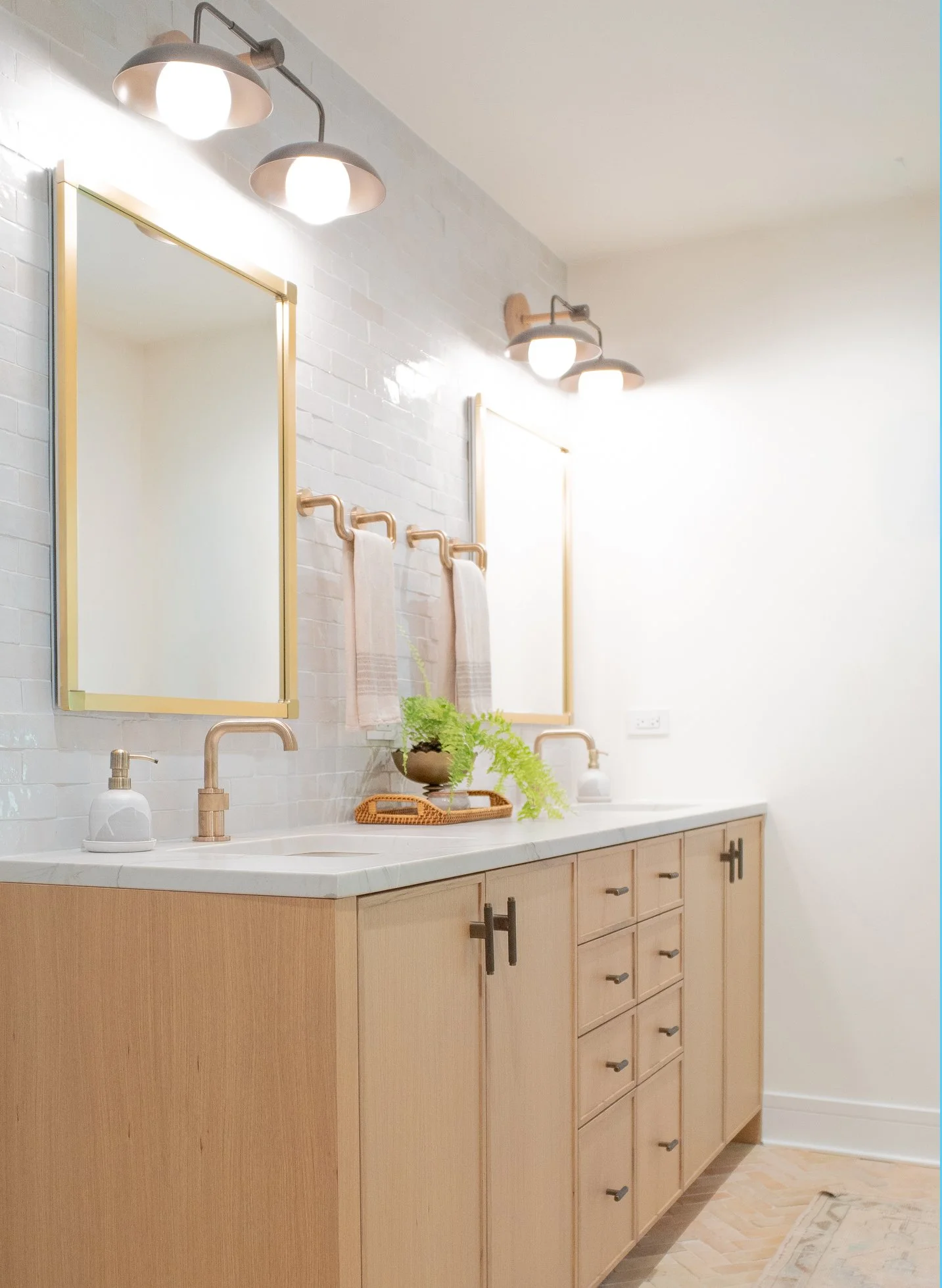 primarybath1.jpg