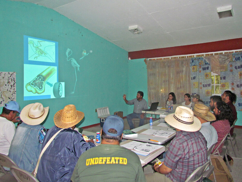 Capacitando a guardabosques en ANP Las Fuentes de Juventino Rosas