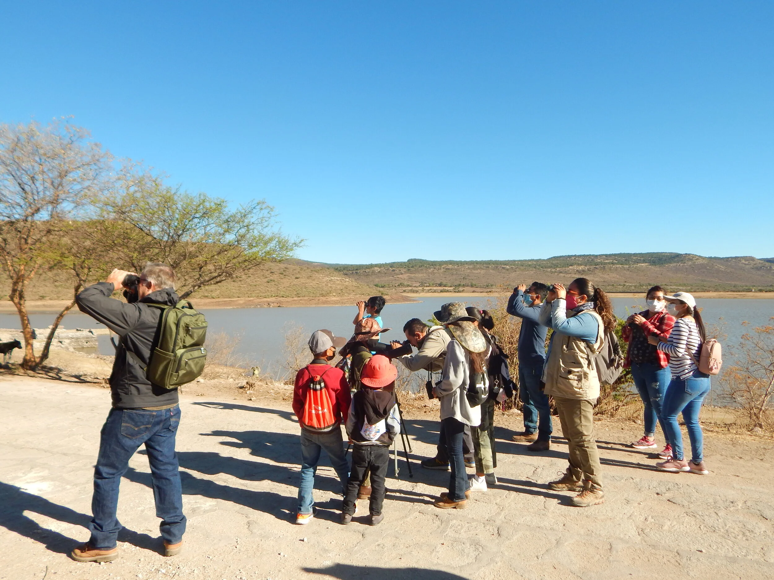 El día 2 de mayo se realizó un recorrido de obervación de aves en el Área Natiral Protegida Peña Alta, en la Comunidad Presa de San Franco, San Diego de la Unión, Guanajuato.