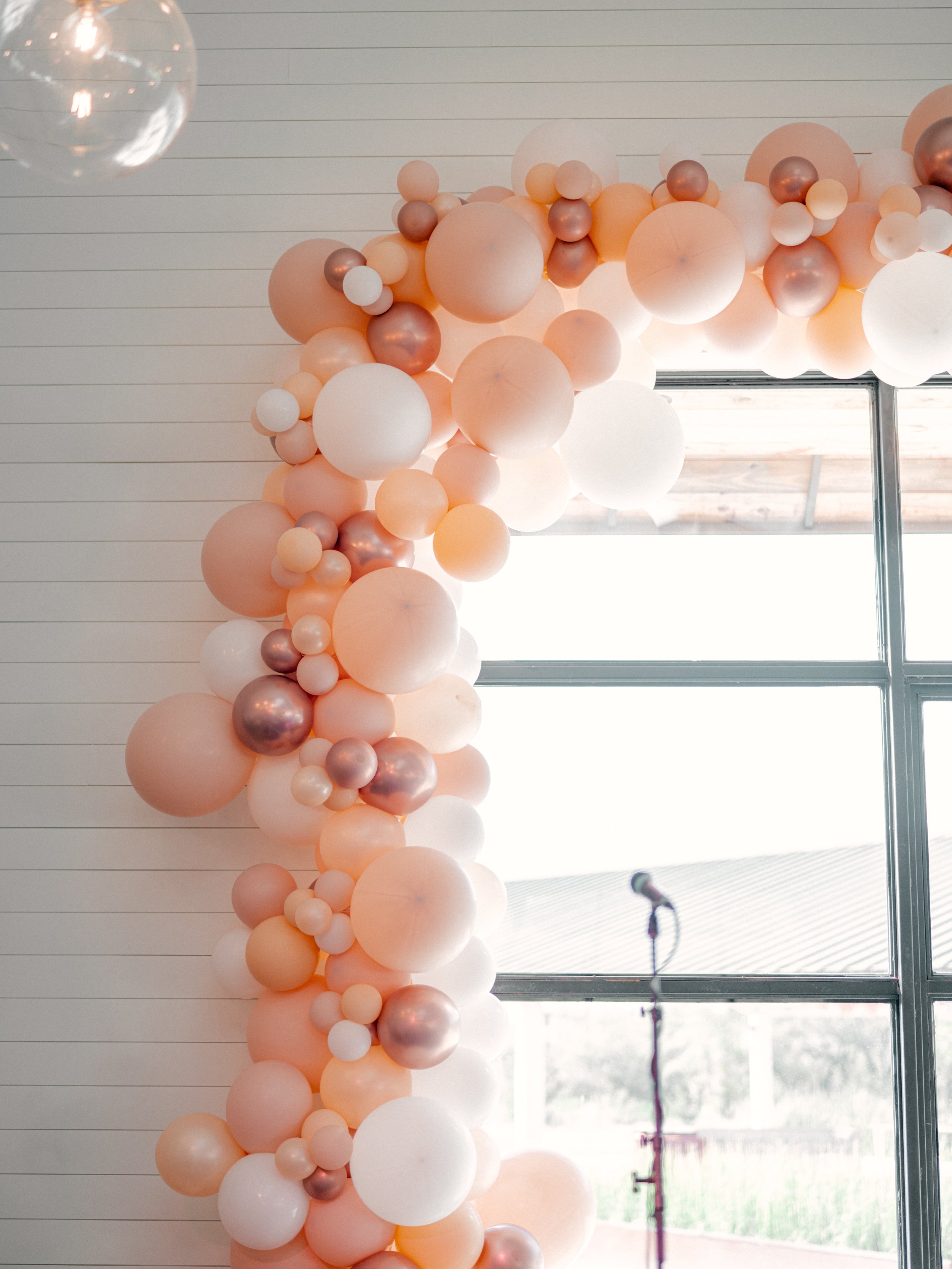 Austin TX wedding balloon garland9.jpg