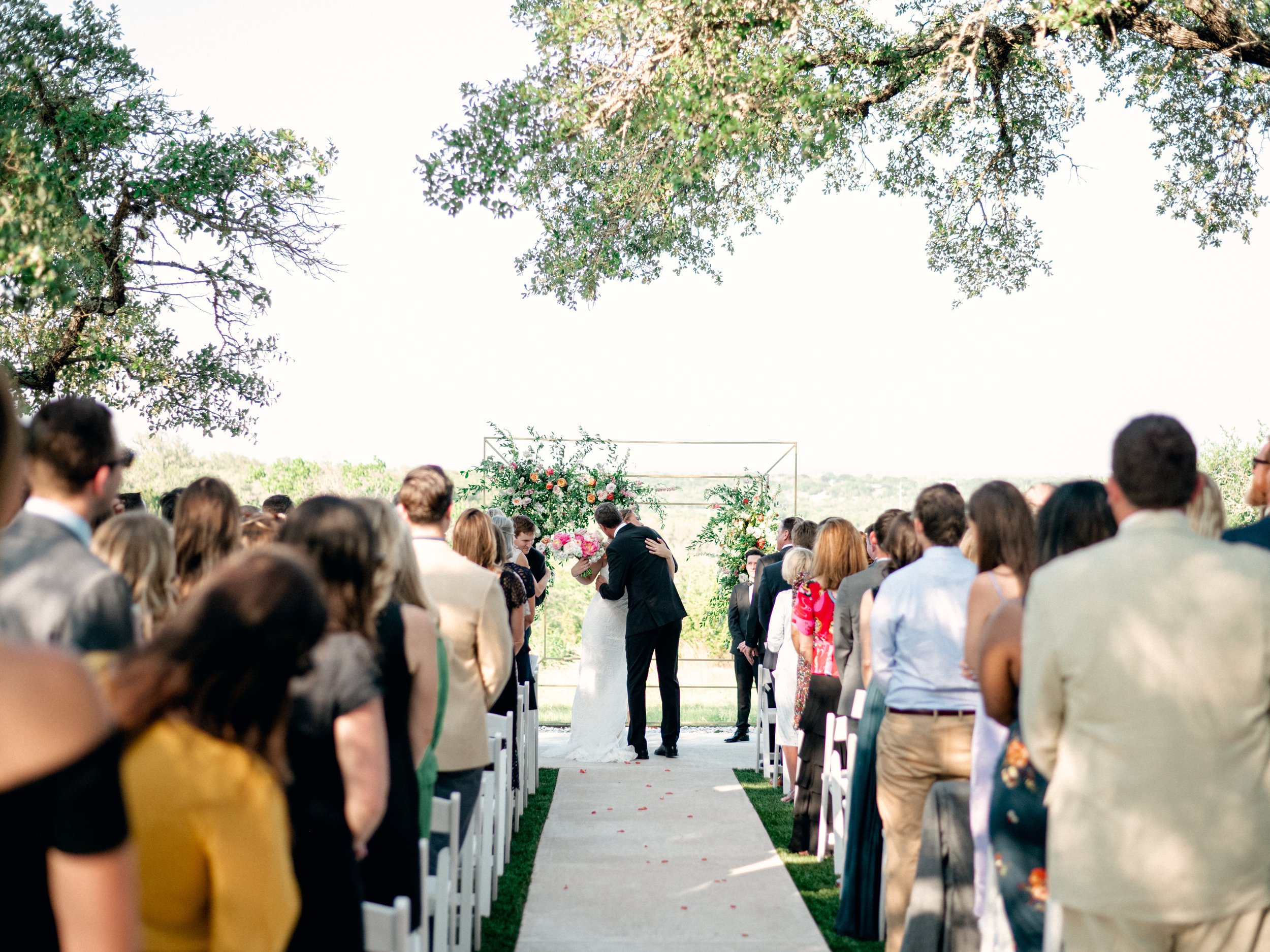 Austin TX wedding balloon garland19.jpg