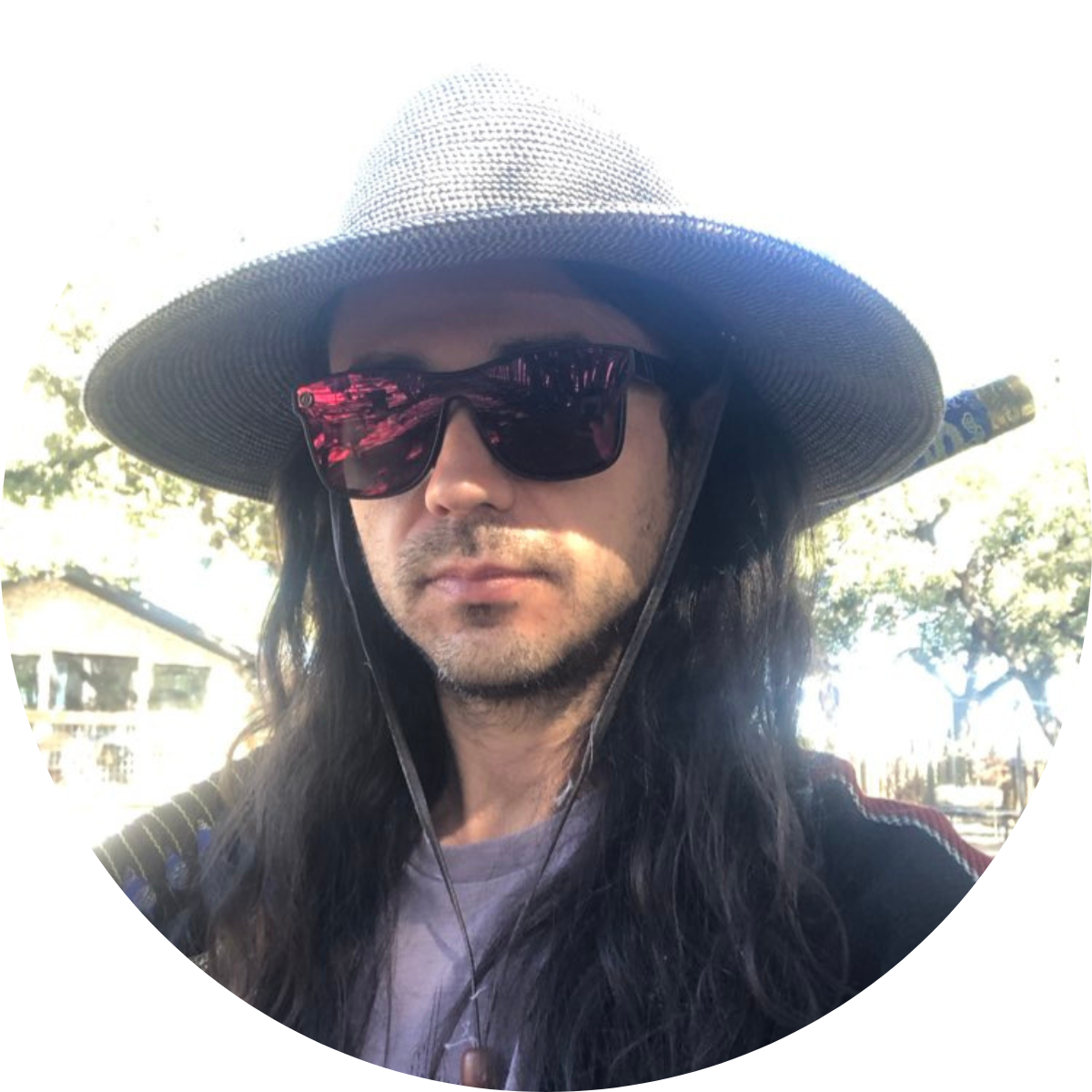 Justin Balleza, Installer