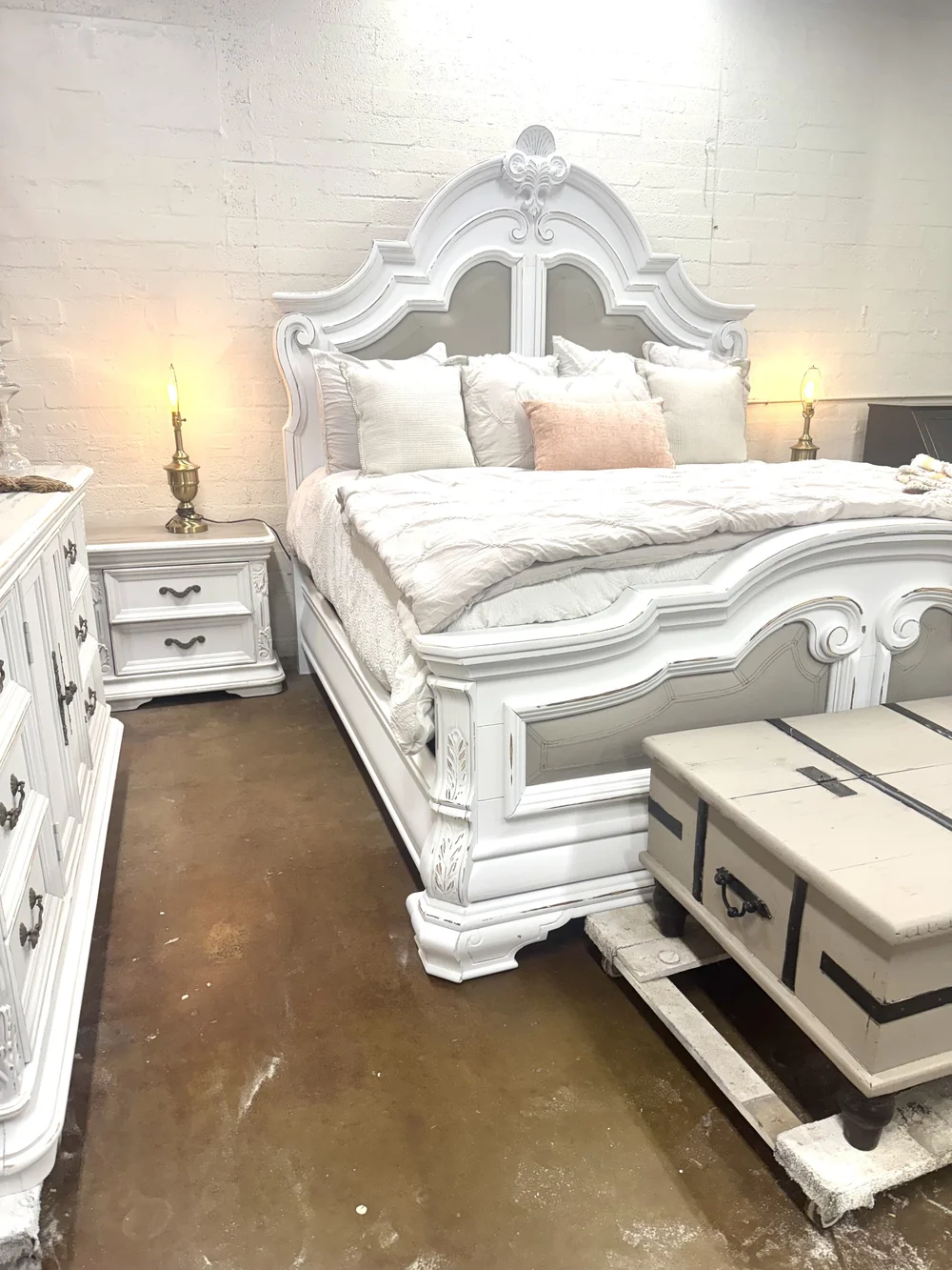 California King Bed set – Distressed White | Say Yes to the