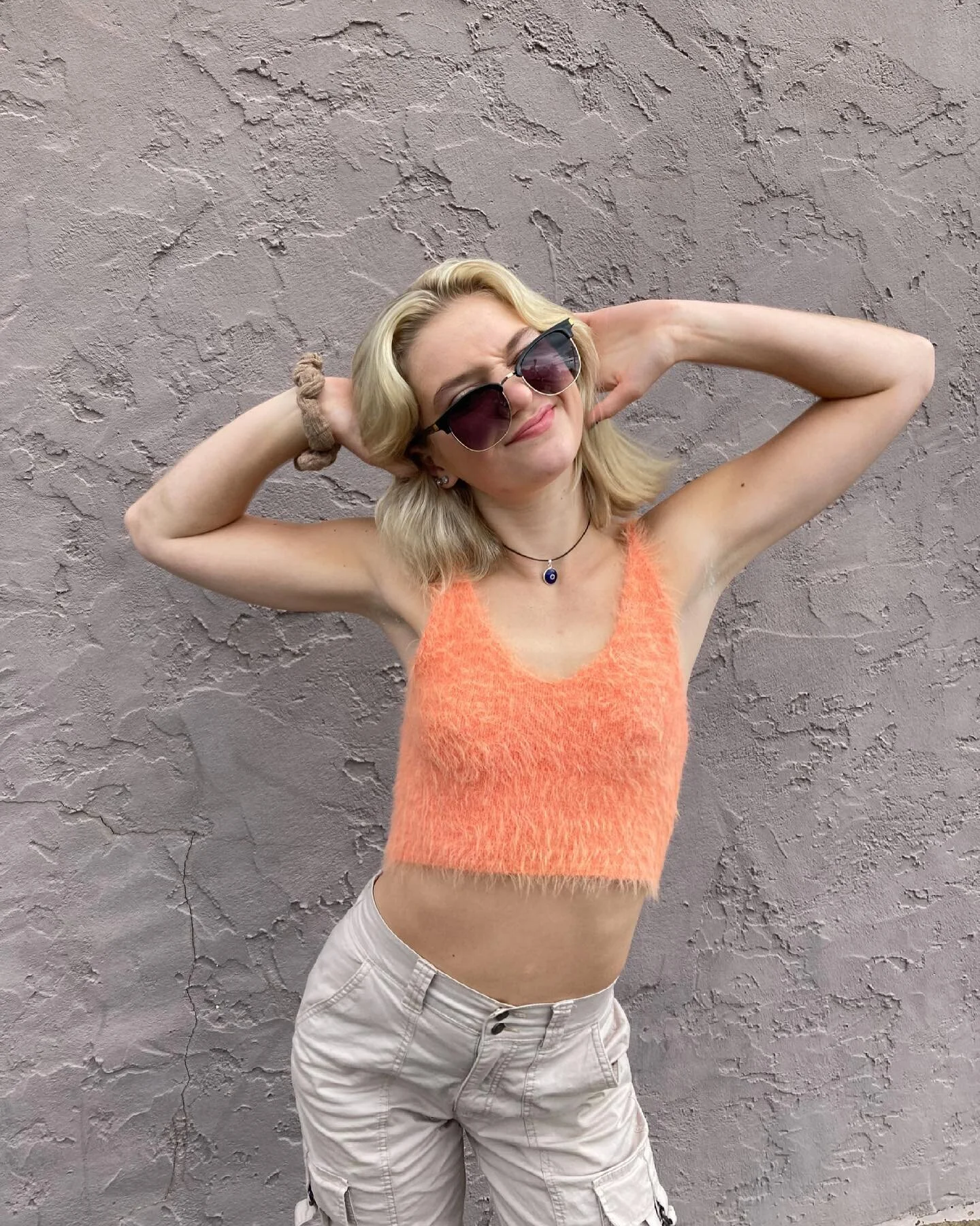go wish @elliekacen a happy birthday 🥳🥳🥳