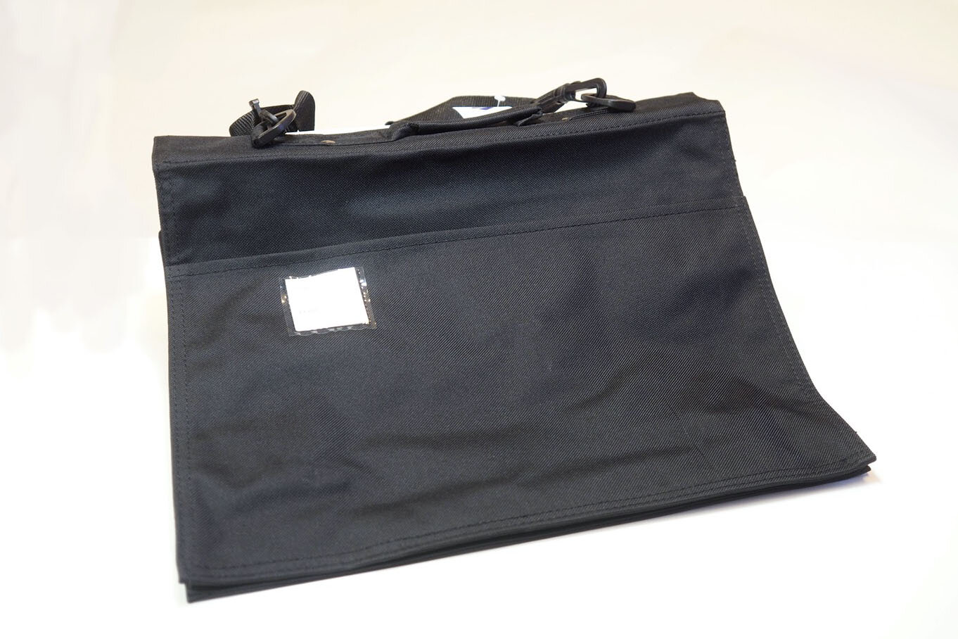 Black Document Bag for F1–F3 — Hilden Oaks