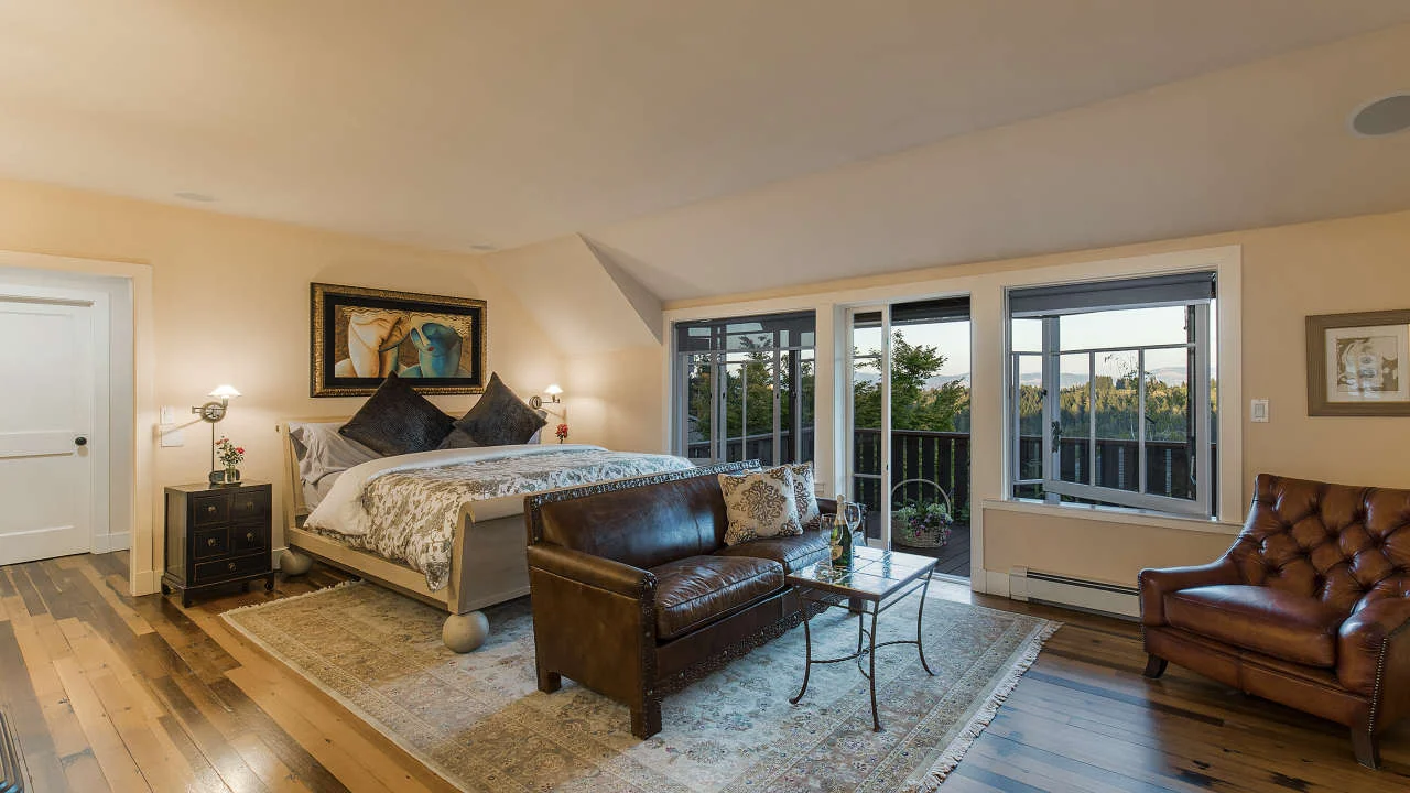 master-bedroom-high-2779324.jpg
