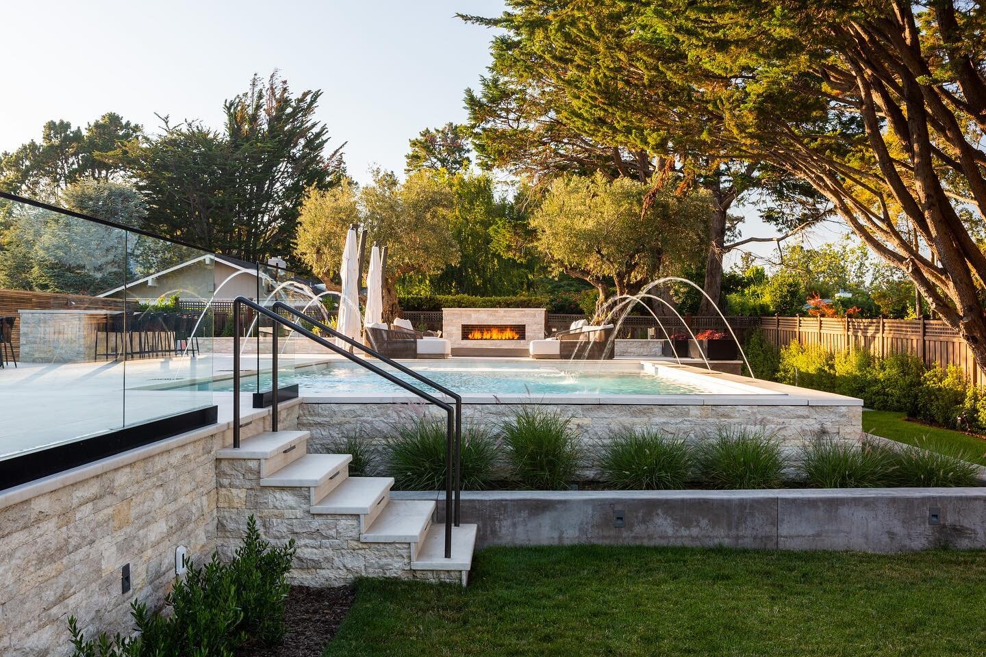 Beauty from every angle! 
&bull;
&bull;
&bull;
#landscapearchitecture #firepit #dreamhome #beforeandafter #landscapedesign #contemporarydesign #beauty #landscapeconstruction #californialandscape #construction #customlandscape #luxury #stone #modern #