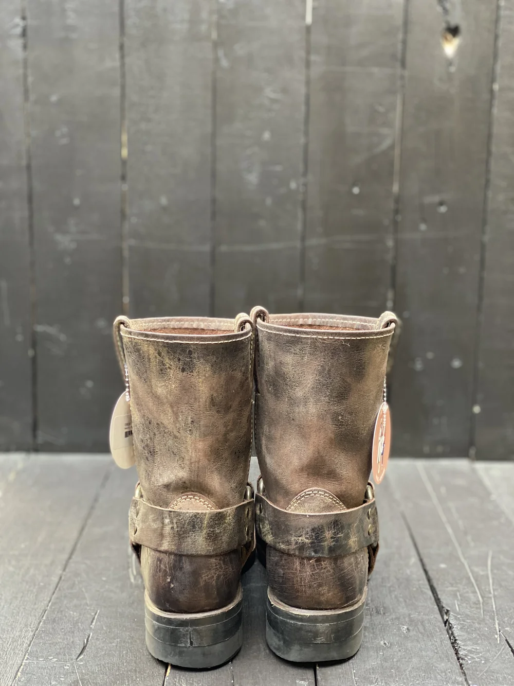 Enseigne Ancienne Frye Boots En Bois Sculpté à La Main - Vintage Et Authentique