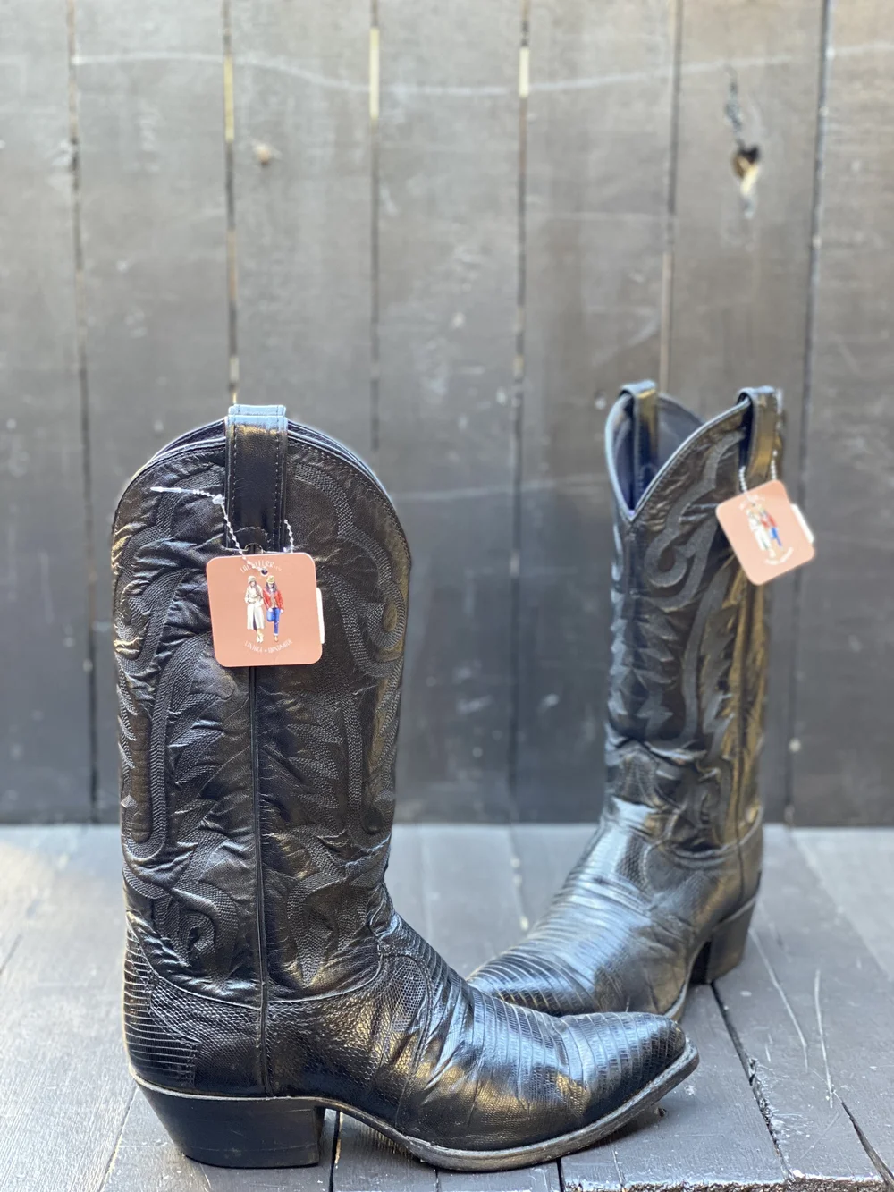 Mens 7.5, Justin Boots — FauxyFurr Vintage + Handmade