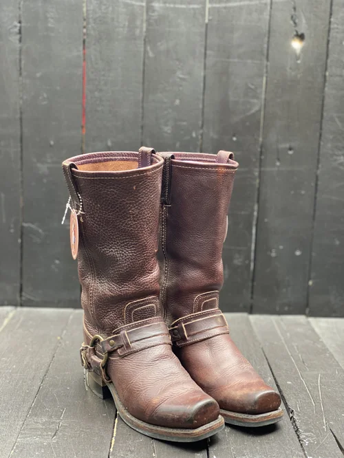 Bottes de cow-boy et bottes de motard pour femmes de style épais | bol