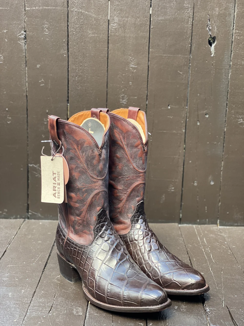 Mens 11.5EE, Ariat Boots — FauxyFurr Vintage + Handmade display picture 3