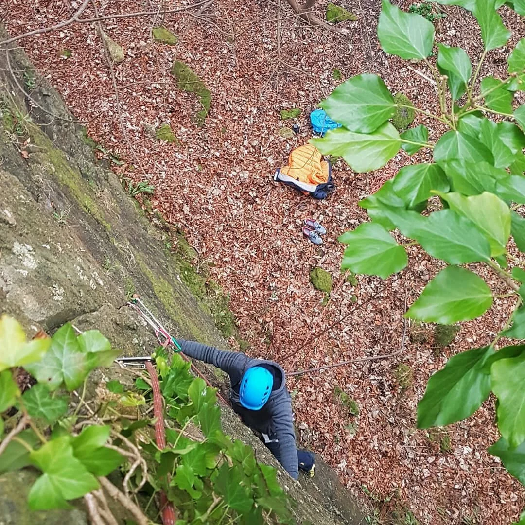 Its great to be out climbing locally again albeit it very cold!!! 

Jacket &amp; gloves on for seconding! 

My head is feeling much clearer and nice to be away from the work, home, work, home routine!

#climbing #climbinglife #scrambling
#mountaineer