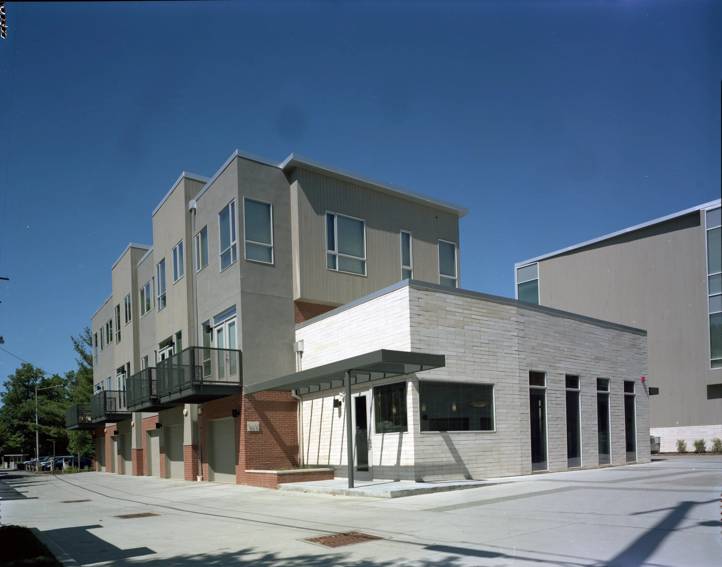 Hazel 8 Apartments Luxury 1 and 2 Bedroom Units in University Circle, Cleveland