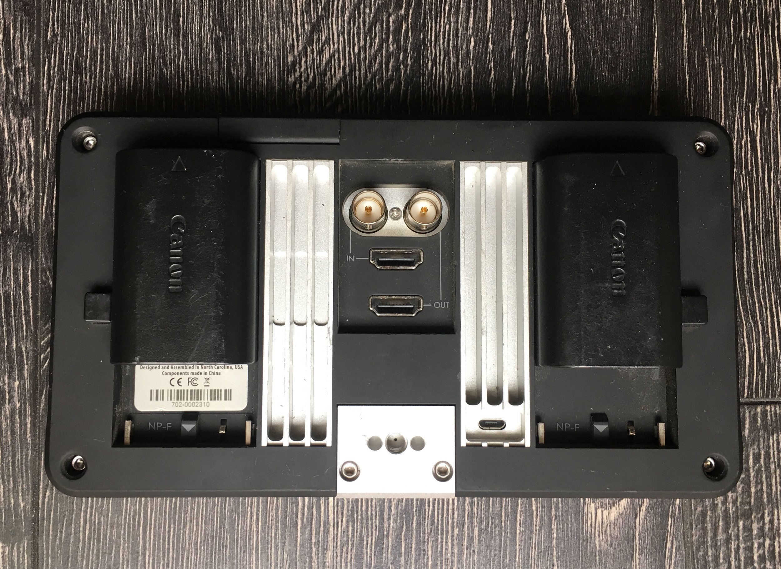 SmallHDMonitor_B_back_01.jpg