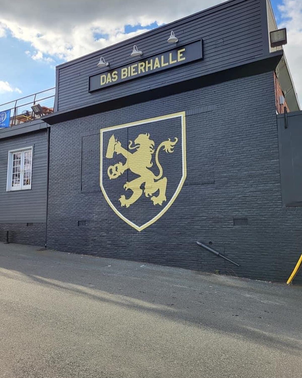 Last week I had the opportunity to bring this design to fruition at the brand new  @dasbierhallebelair on Main Street. Painted, built, and installed the 16&rsquo; sign along with the mural of the logo.