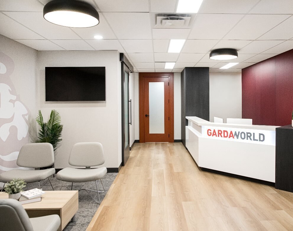 Recently completed and now fully occupied, the new GardaWorld Calgary office has created a new standard for their company. Incorporating high functioning reception and interview areas, safety training space, uniform storage and processing, open works