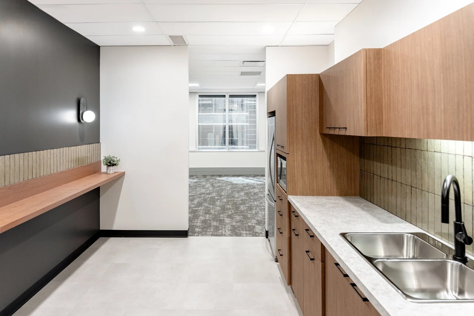 Block-Interior-Design-Studio-Calgary-Commercial-Interior-Design-Studio-Livingston-Show-Suite-Interior-Design-1