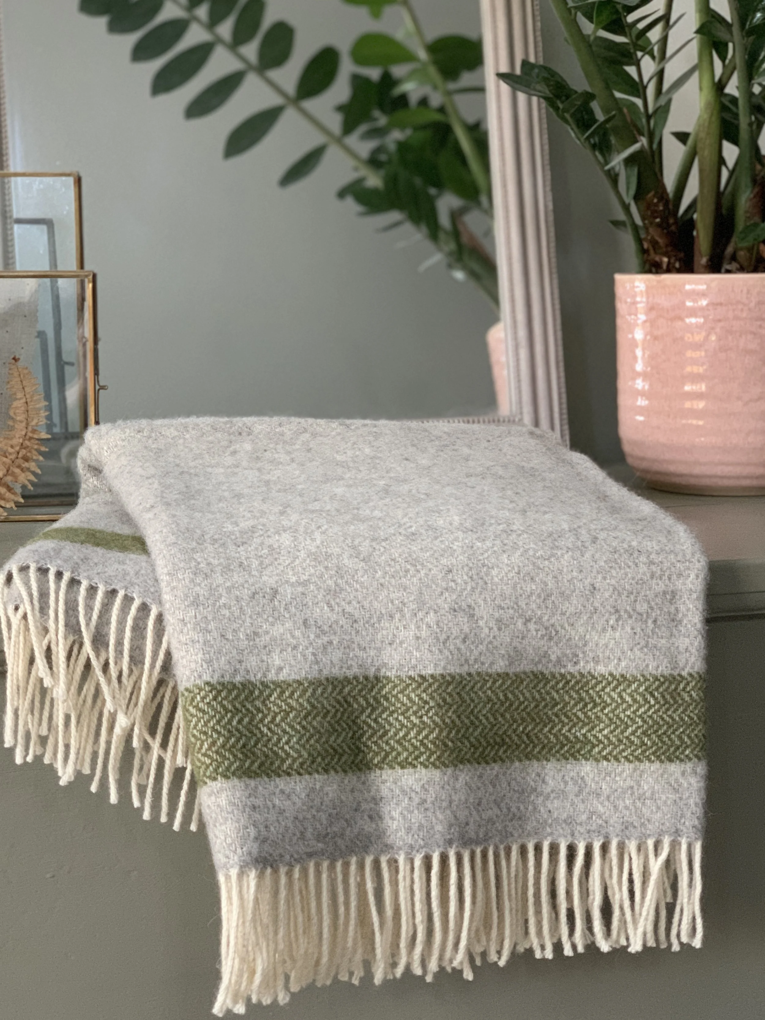 Our range of Luxury Throws & Blankets