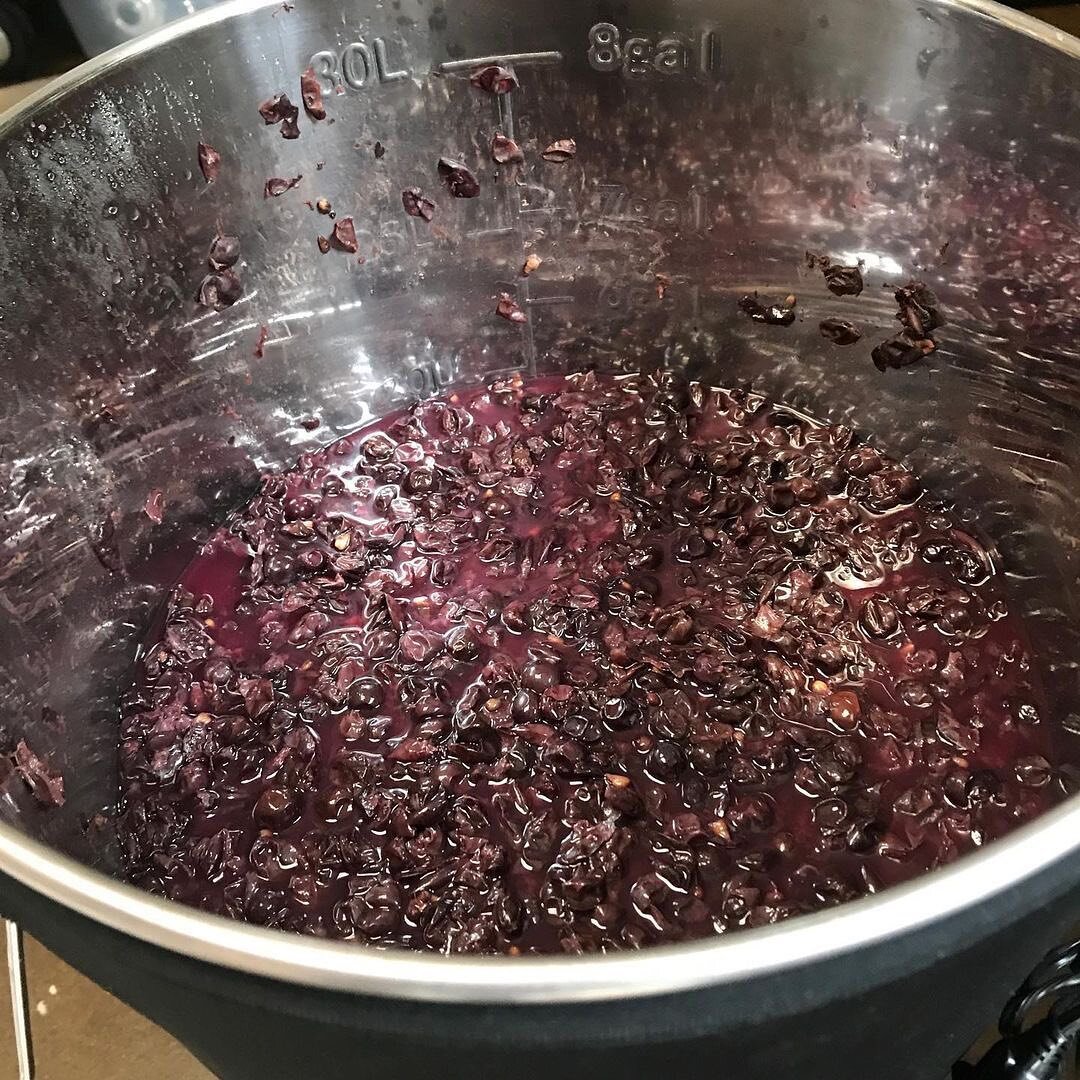 Repost from @alund85
&bull;
2019 Pinot Noir from the Dundee Hills @winegrapesdirect utilizing the @anvilbrewingequipment to press the grape must. Now to let the malolactic fermentation to convert the malic acid into a softer tasting lactic acid. #win