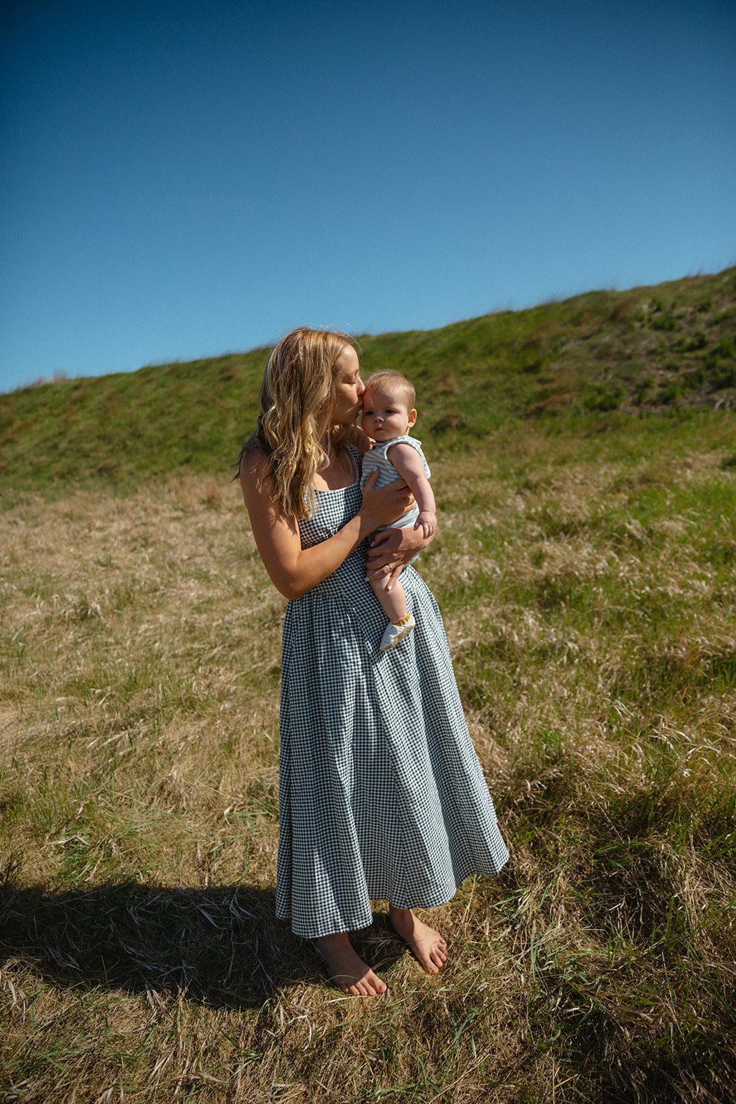 a family session on the prairies in the middle of north dakota