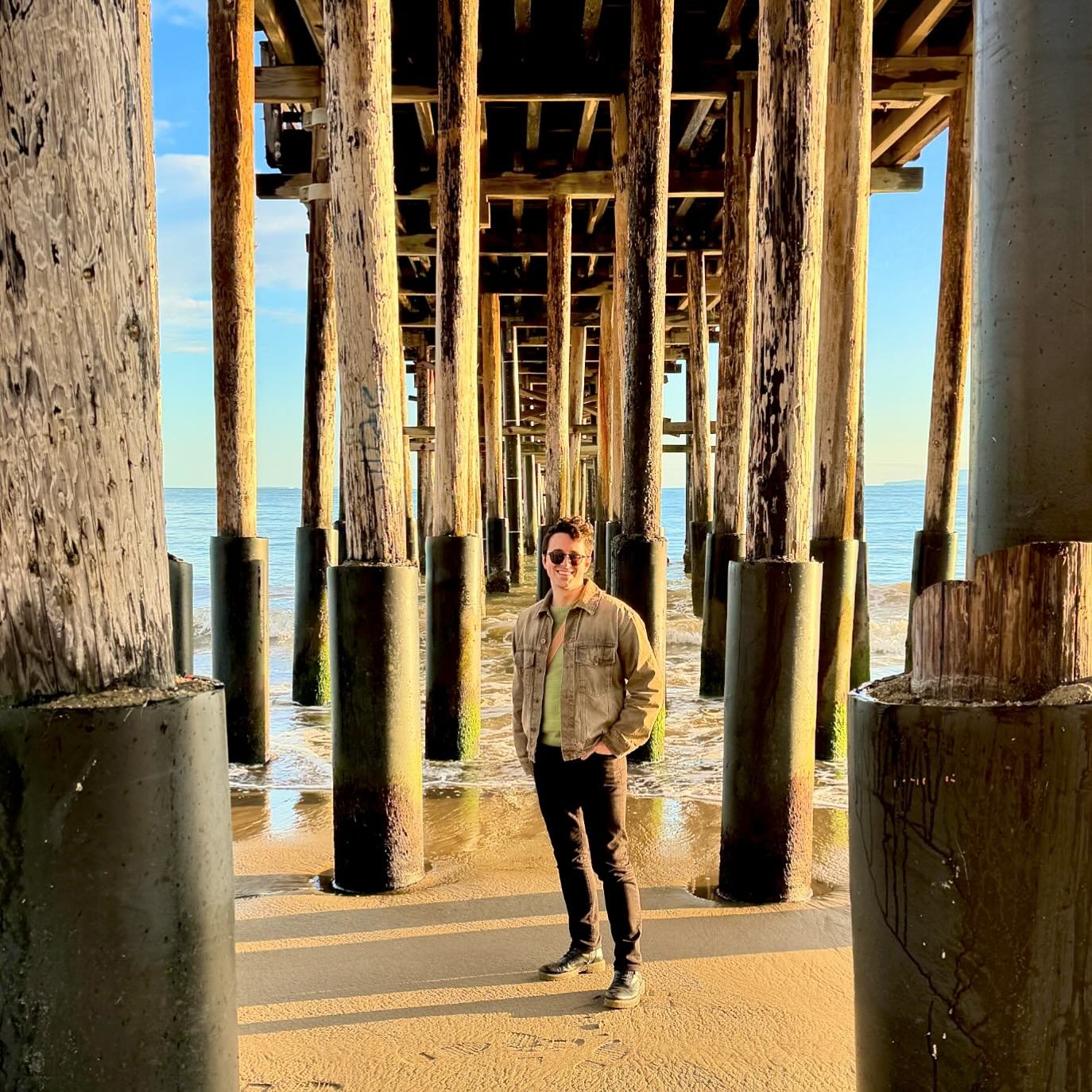 First person to ever take a photo UNDER the boardwalk wow