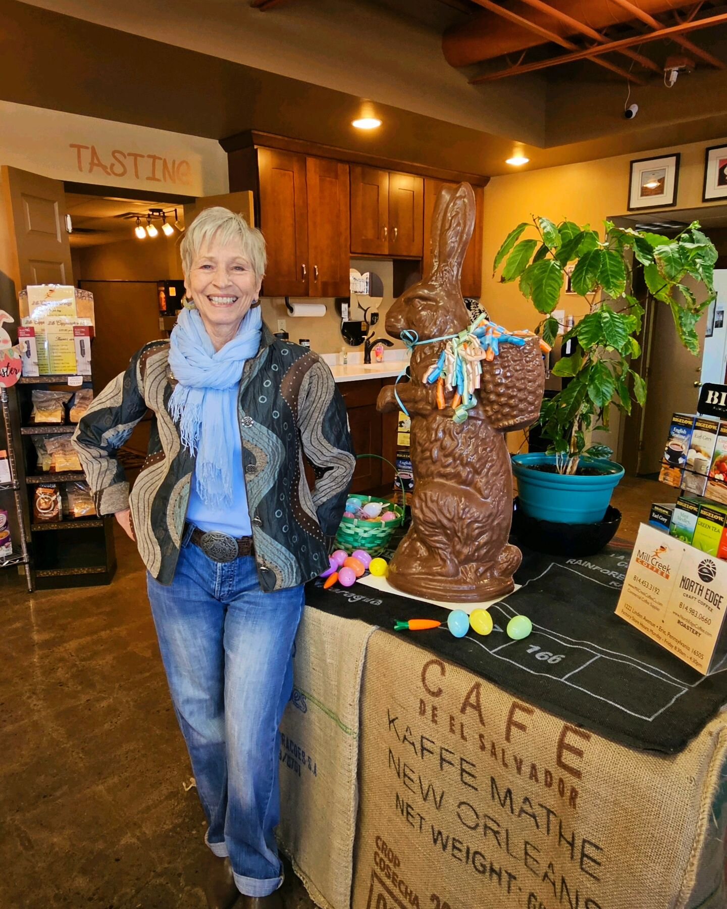 Hoppy Easter to all our coffee (and chocolate) loving friends 🐰🍫☕️

Thank you @pulakoschocolates for creating this incredible 31lb chocolate bunny!

#eastercoffee #chocolatebunny #eriechocolate #eriecoffee #millcreekcoffee #northedgecoffee