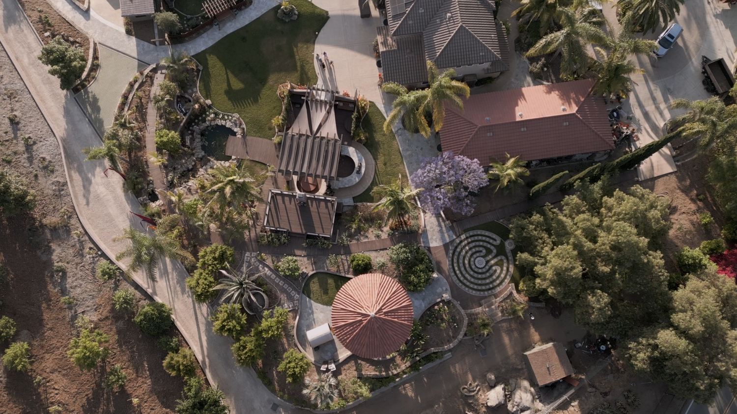 How Do Gardens in Commercial Places Nurture Wildlife and Biodiversity?