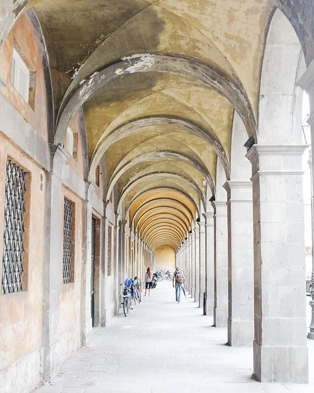 Lucca, the perfect village to wander from archway to archway, no matter the season ✨ #coterieadventures #collaborationabroad ⠀⠀⠀⠀⠀⠀⠀⠀⠀
⠀⠀⠀⠀⠀⠀⠀⠀⠀
#tuscanygram #exploreitaly #instatuscany  #tuscany #tuscanyitaly #lovelettertoeurope #discovertuscany #it