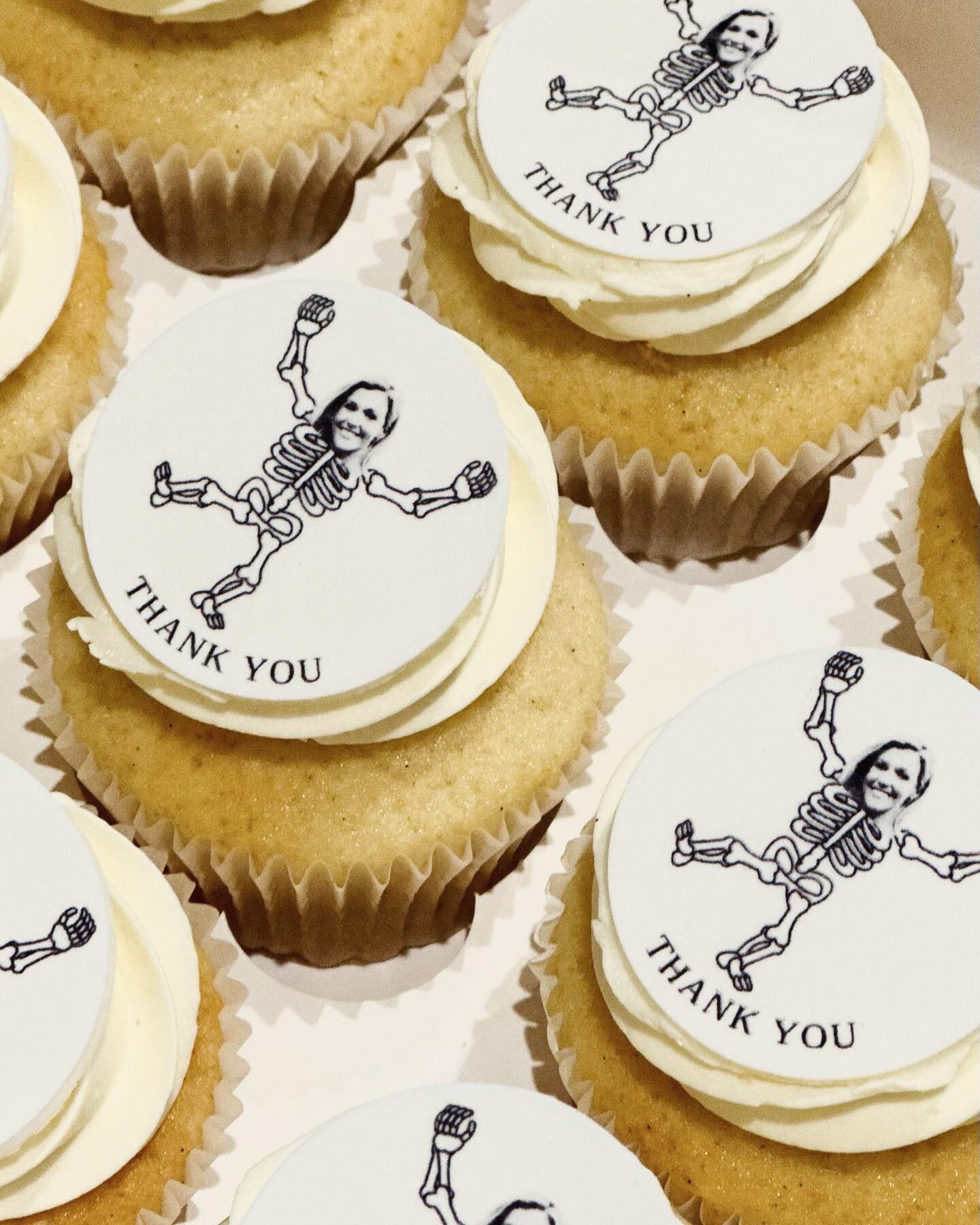 When it&rsquo;s your last day as a Radiographer before embarking  on a new career path and you want say &ldquo;thank you&rdquo; to your work colleagues. 

#cupcakesdaily #cupcakegrid #cupcakesmelbourne #melbournecake #vanillacupcakes #buttercreamcupc