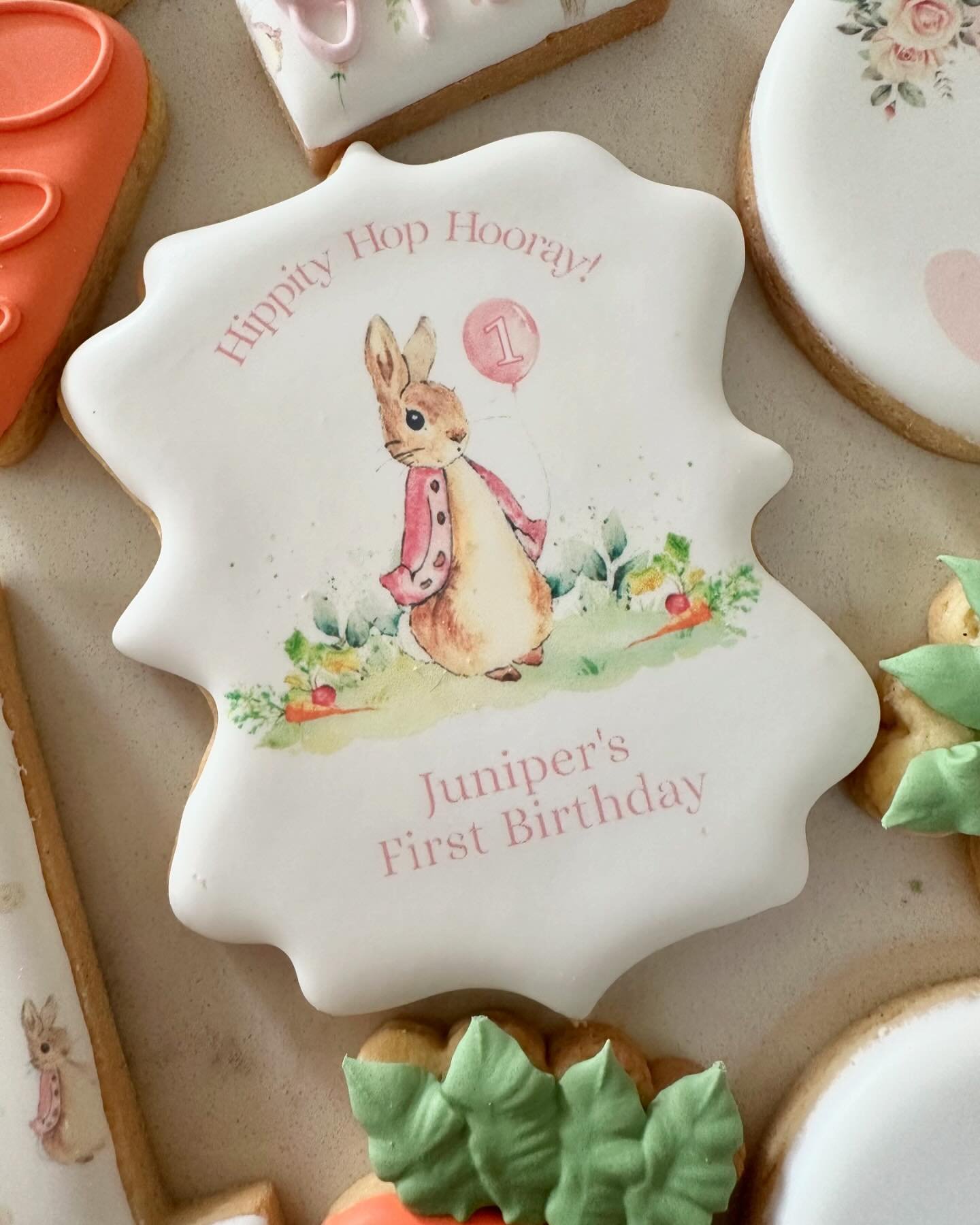 Celebrating one sweet year with Flopsy Bunny&hellip;#cookiescookiescookies #vanillacookies #melbournecookie #eddie_edibleinkprinter #printedcookies #firstbirthdayparty #instagramcookies #royalicingcookiesart #beatrixpottercookies #letseatcookies #coo
