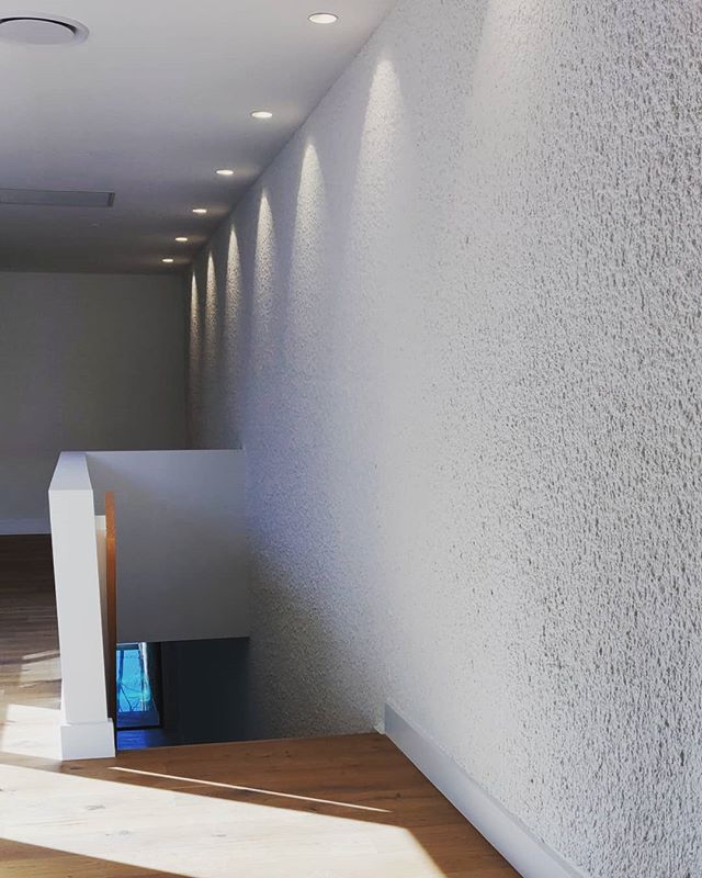 Stuccoed feature wall | Modern - Old school
•
📞 Damien: 0412740602
📧 Quotes@dmcrendering.com.au
