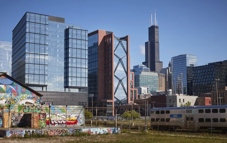 Building — 800 Fulton Market