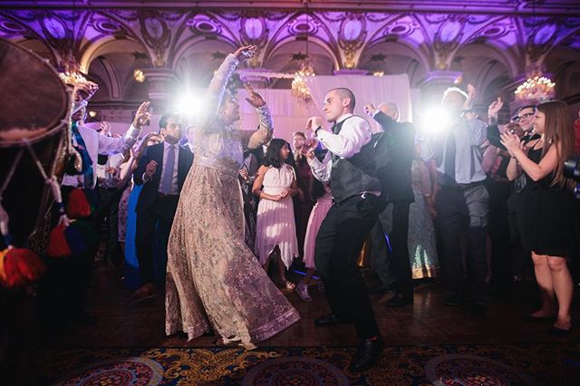 💃🏻🕺
📸- @studioninephoto 
Planning - @electrickarma 
Decor - @lovedecor.us .
.
.
.
.
.
.
.
.
.
#bostonweddings #indiandj #bostondj #hiltonwoburn #indianwedding #indianweddingboston #bostonindianwedding #bostonweddingphotographer #bostonwedding #bo