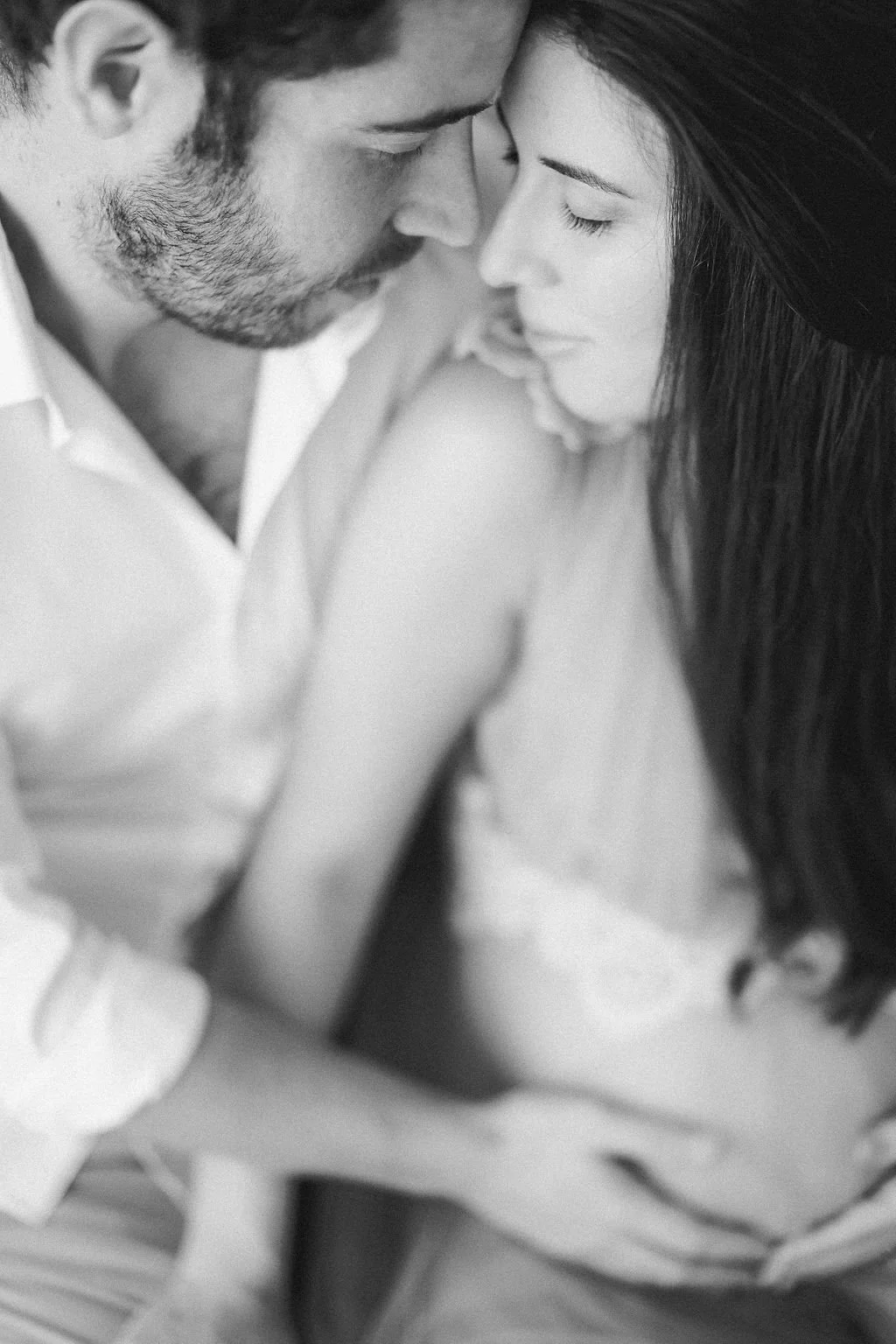 Babybauch Fotoshooting mit Partner