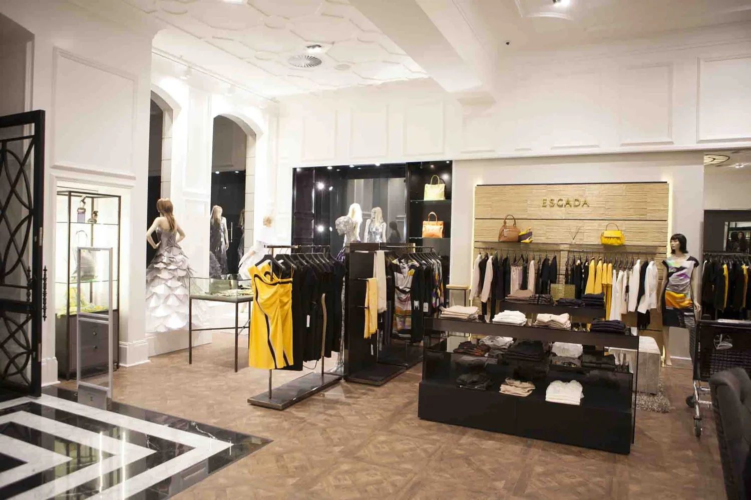 Masterworx+-+D'Ore+Interior+2.webp