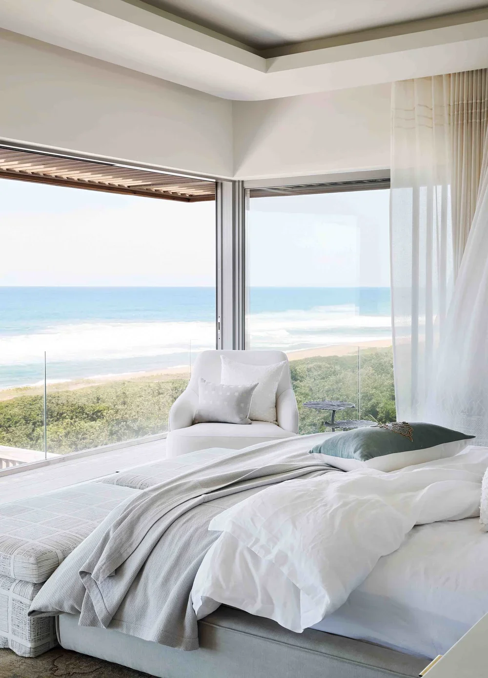 Masterworx+Architectural+Design+-+Zimbali+House+bedroom.webp