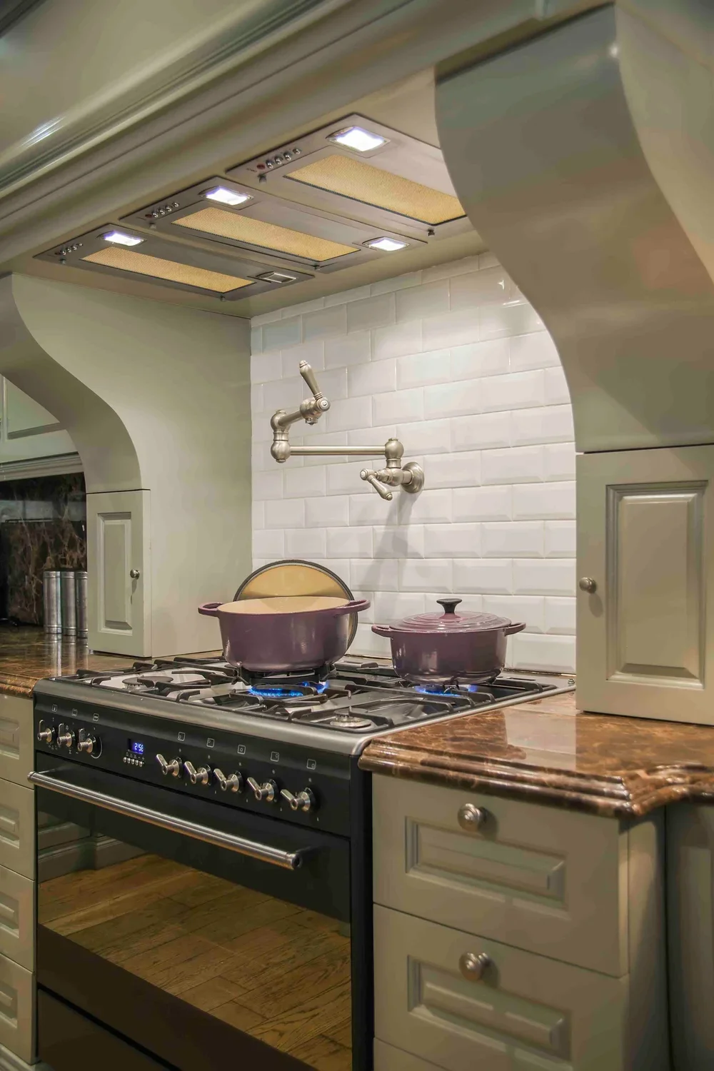 Masterworx+-+Rivonia+House+Interior+Kitchen+2.webp